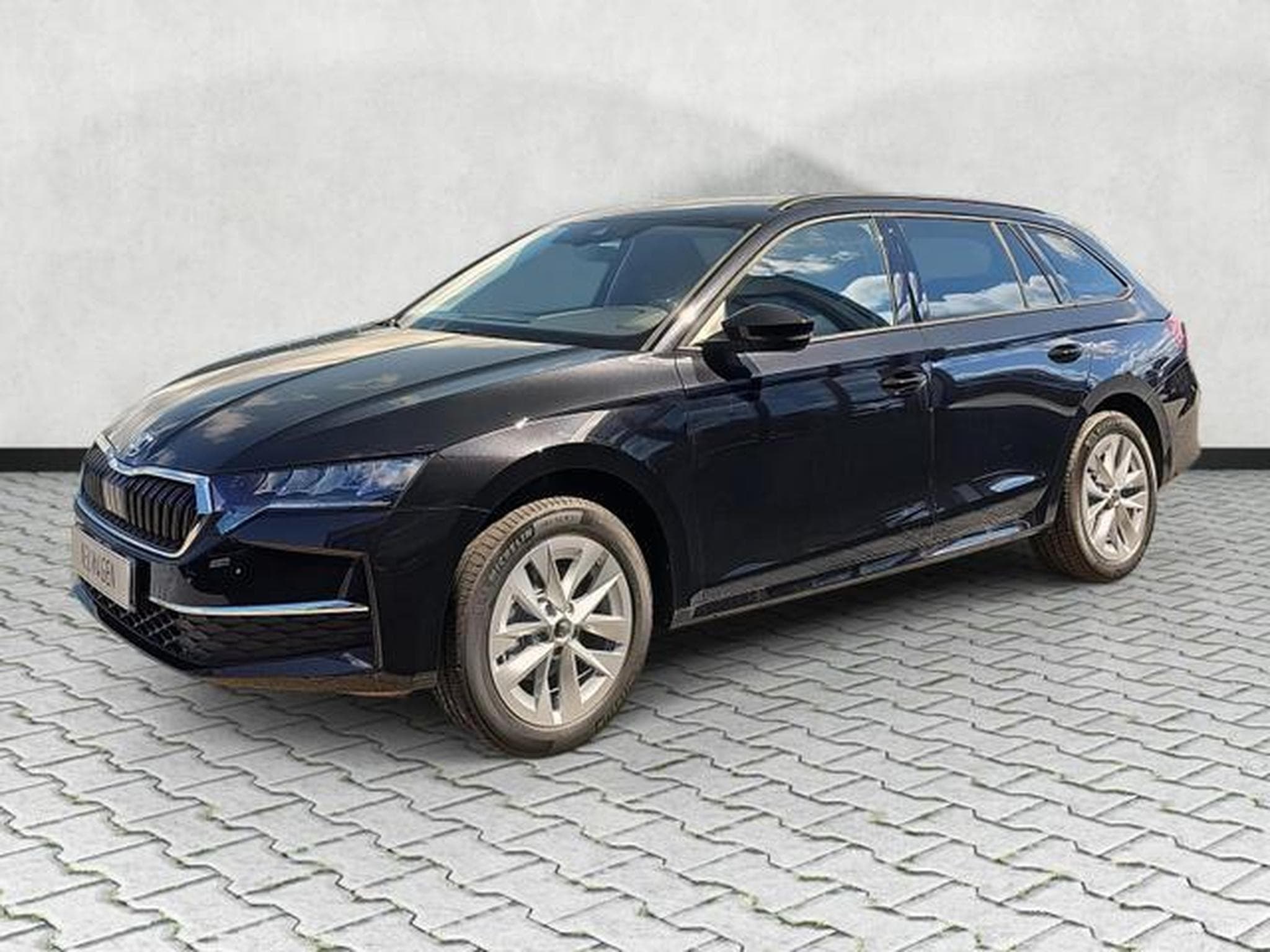 Skoda Octavia 1.5 TSI mHEV 110 kW Selection (2026) - Photo 3