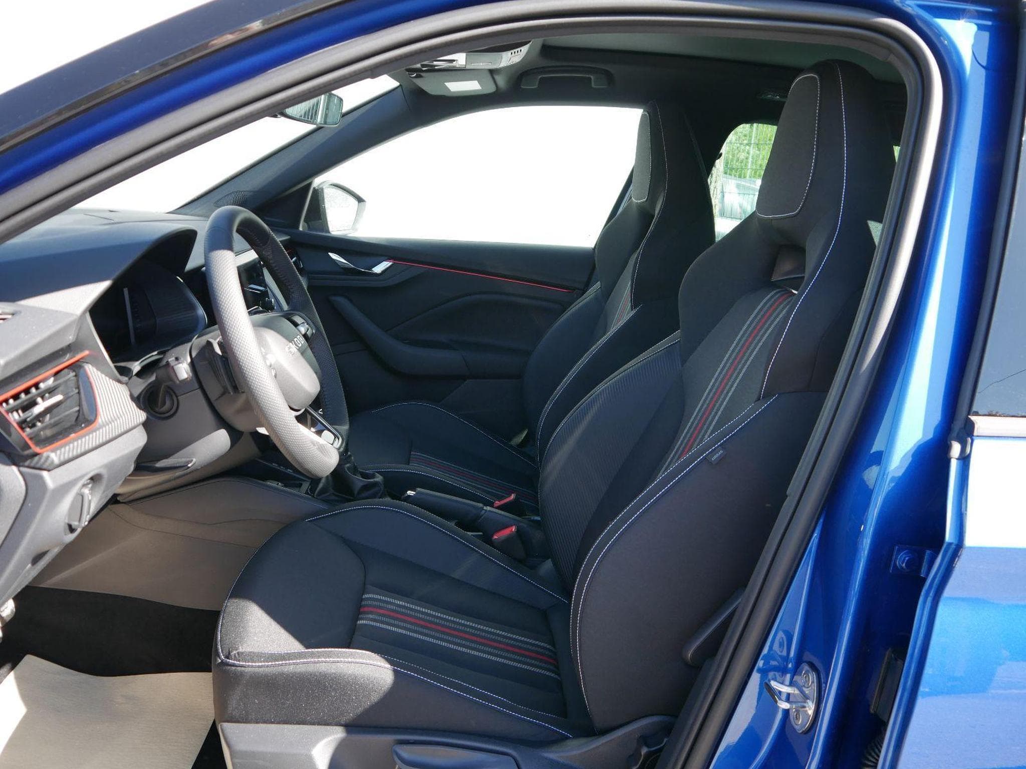 Skoda Kamiq Monte Carlo (2026) - Foto 8