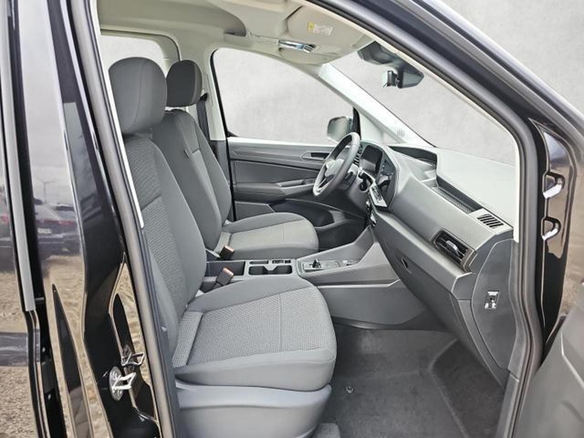 VW Caddy Basis (2026) - Photo 10