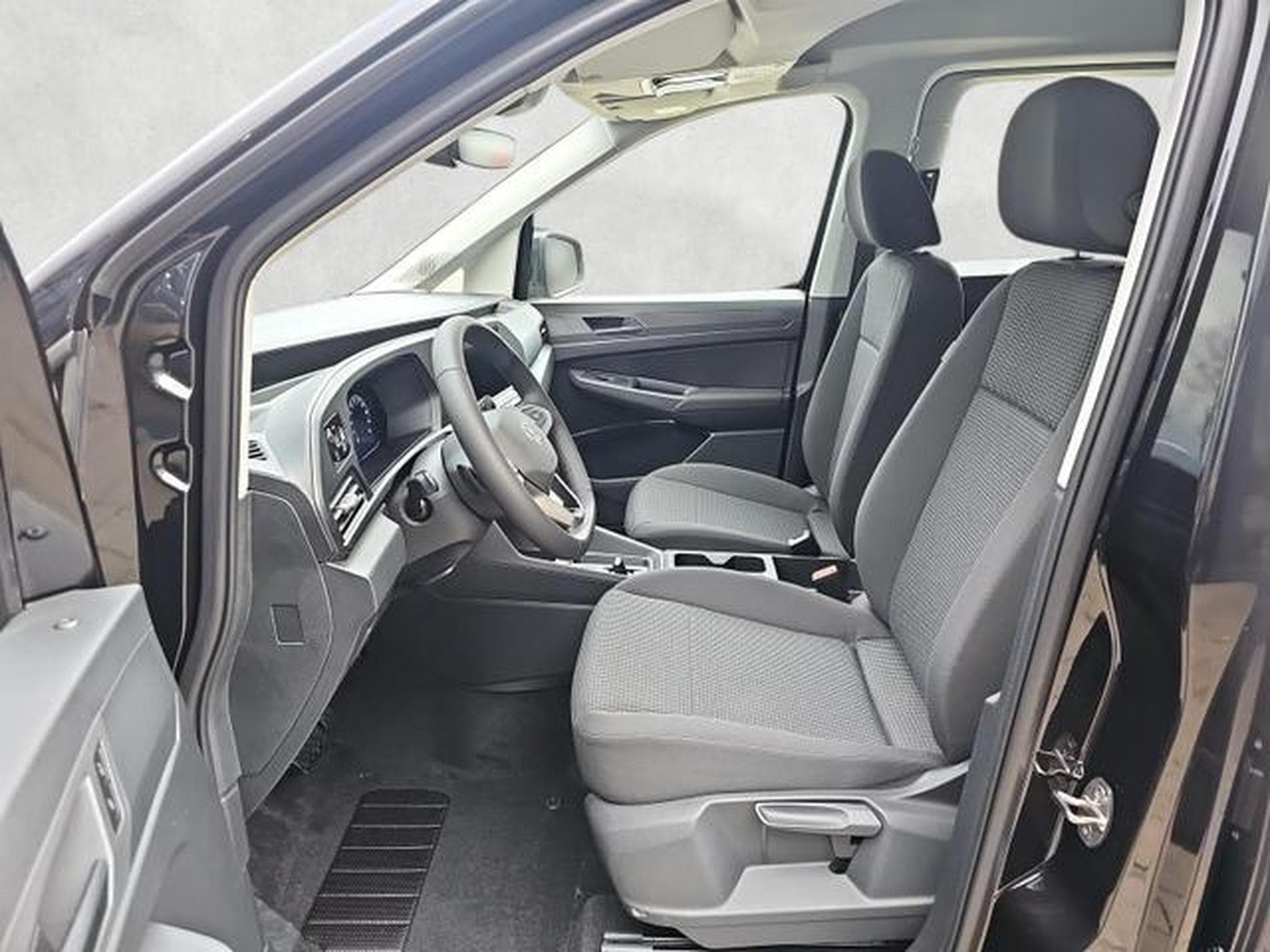 VW Caddy Basis (2026) - Photo 9