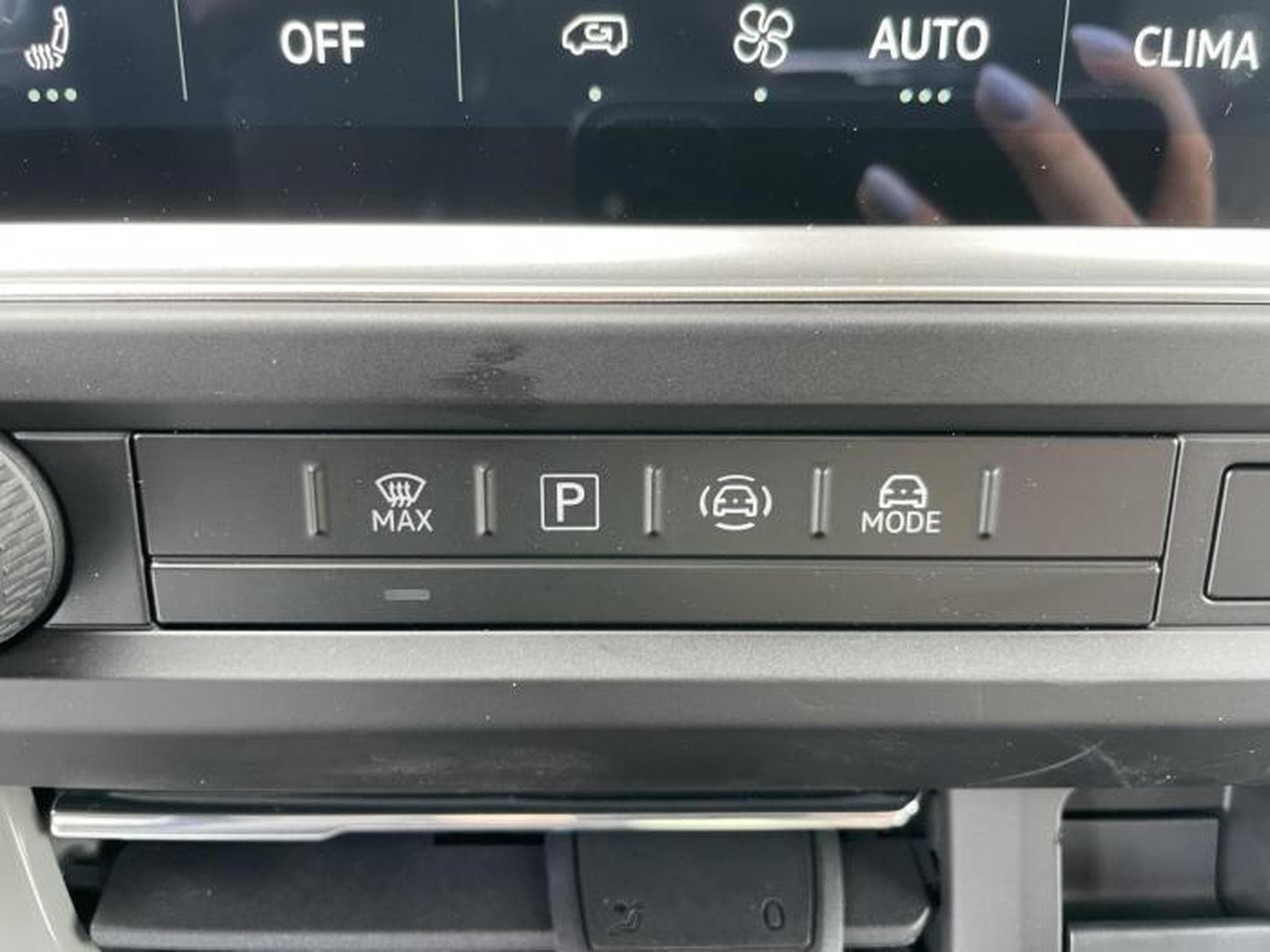 VW T7 Style KR 8 Sitzer (2026) - Photo 14
