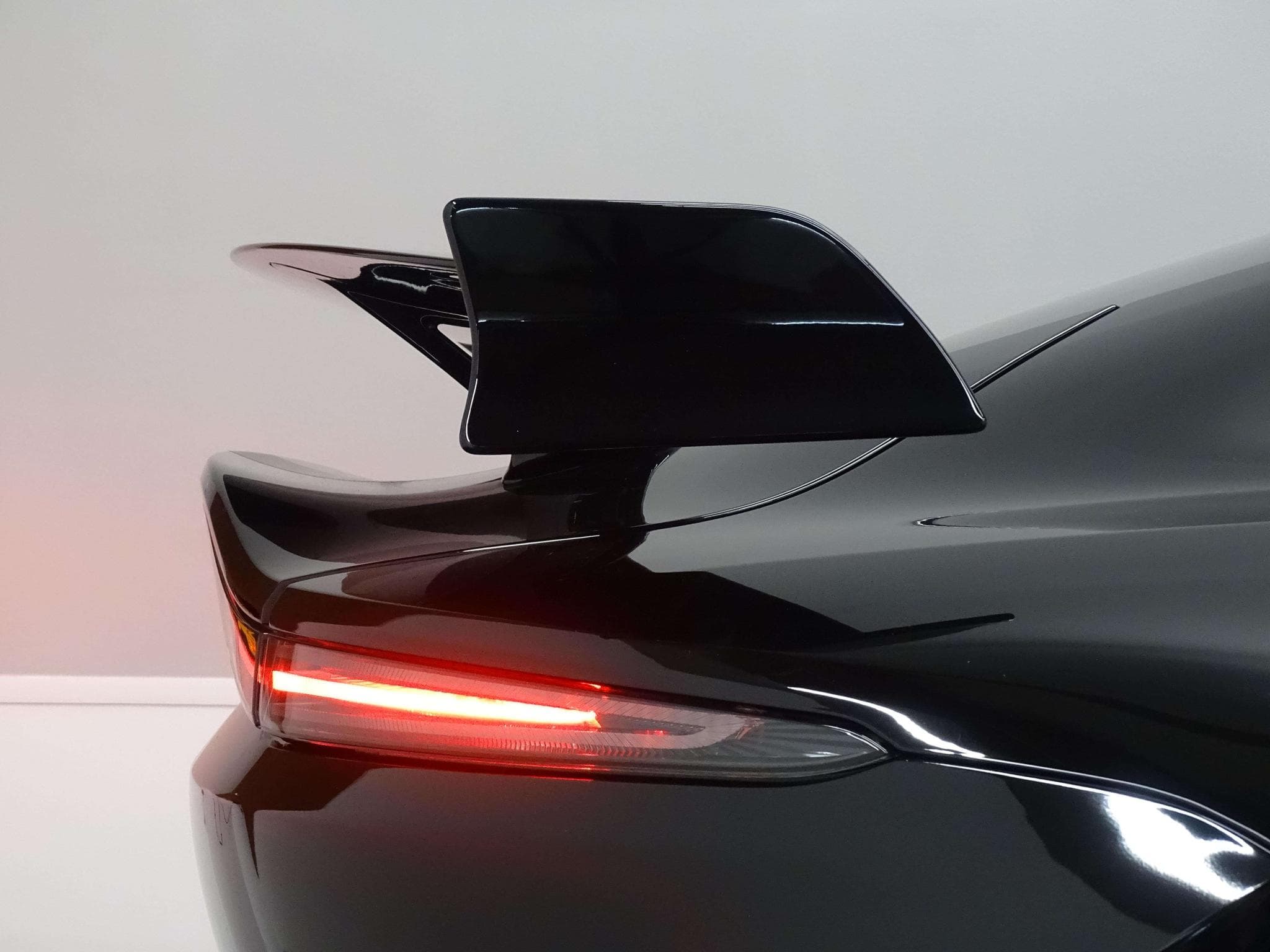 Aston-Martin V8 Vantage F1 Edition (2023) - Photo 19