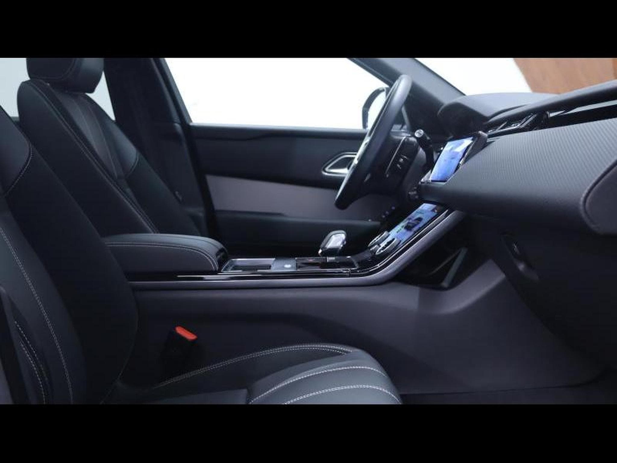 Land-Rover Range Rover Velar D200 R-Dynamic SE AWD AUTO (2023) - Photo 10