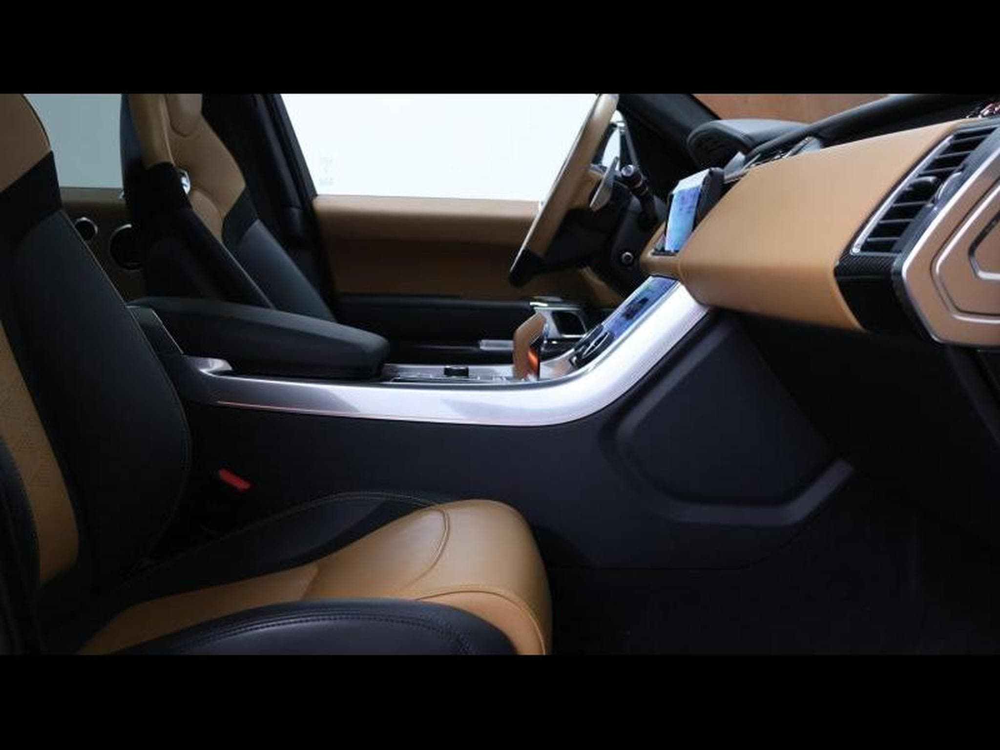Land-Rover Range Rover Sport SVR 575 AWD auto (2022) - Photo 11