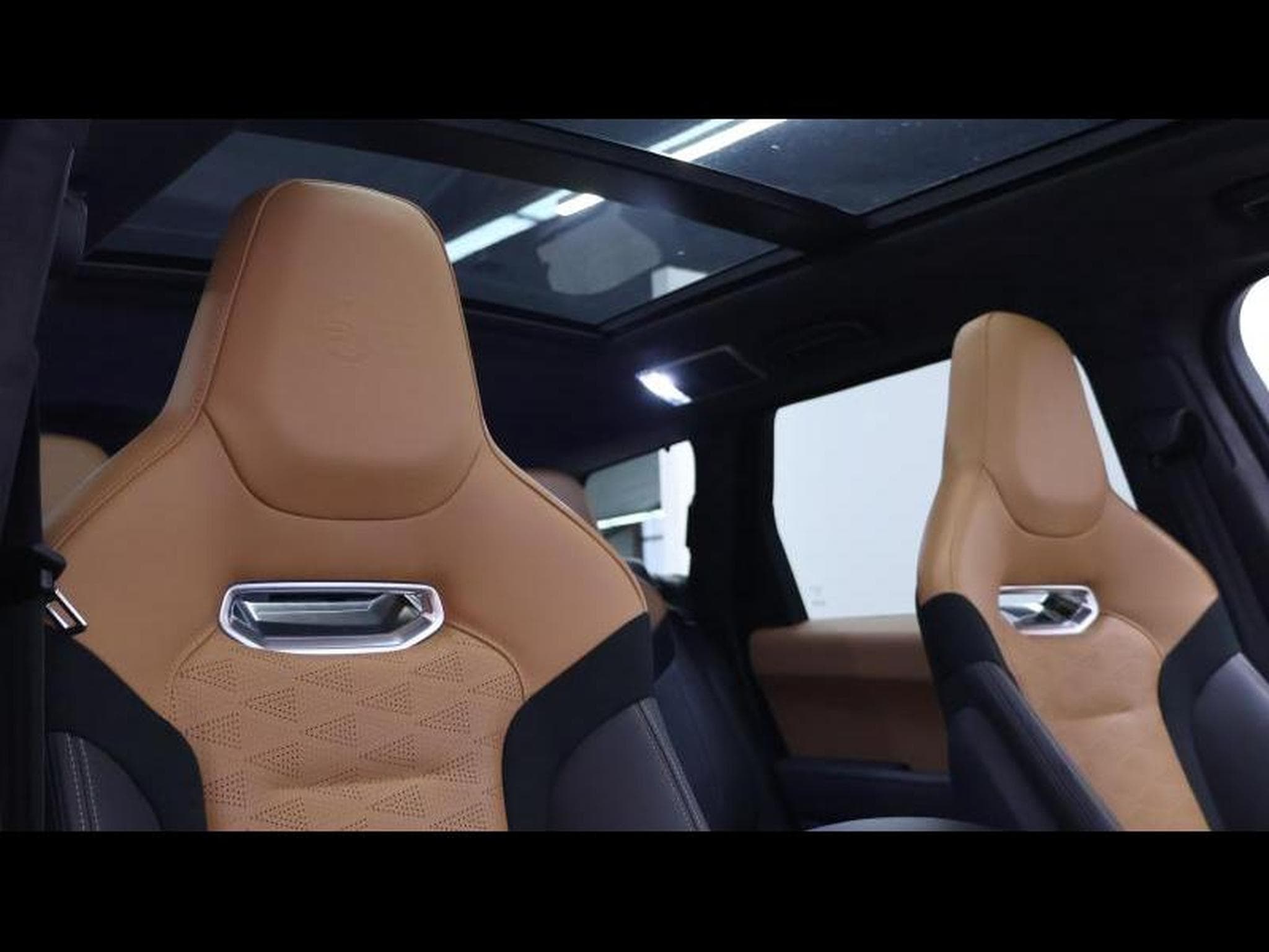 Land-Rover Range Rover Sport SVR 575 AWD auto (2022) - Photo 12