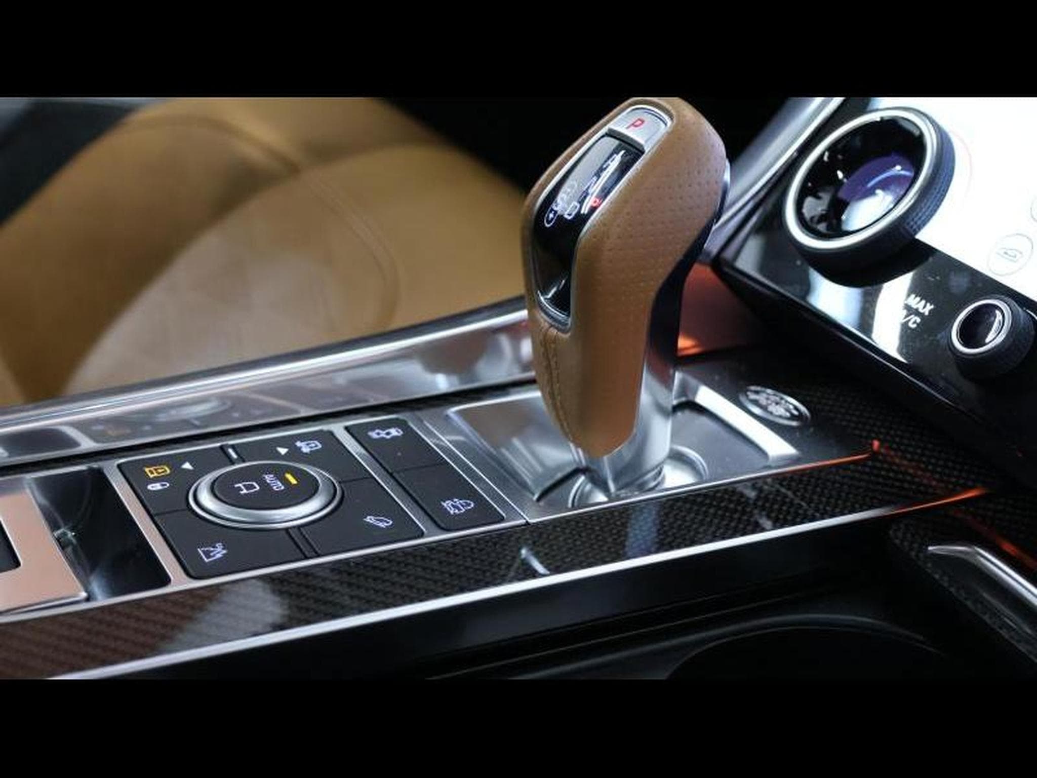 Land-Rover Range Rover Sport SVR 575 AWD auto (2022) - Photo 19