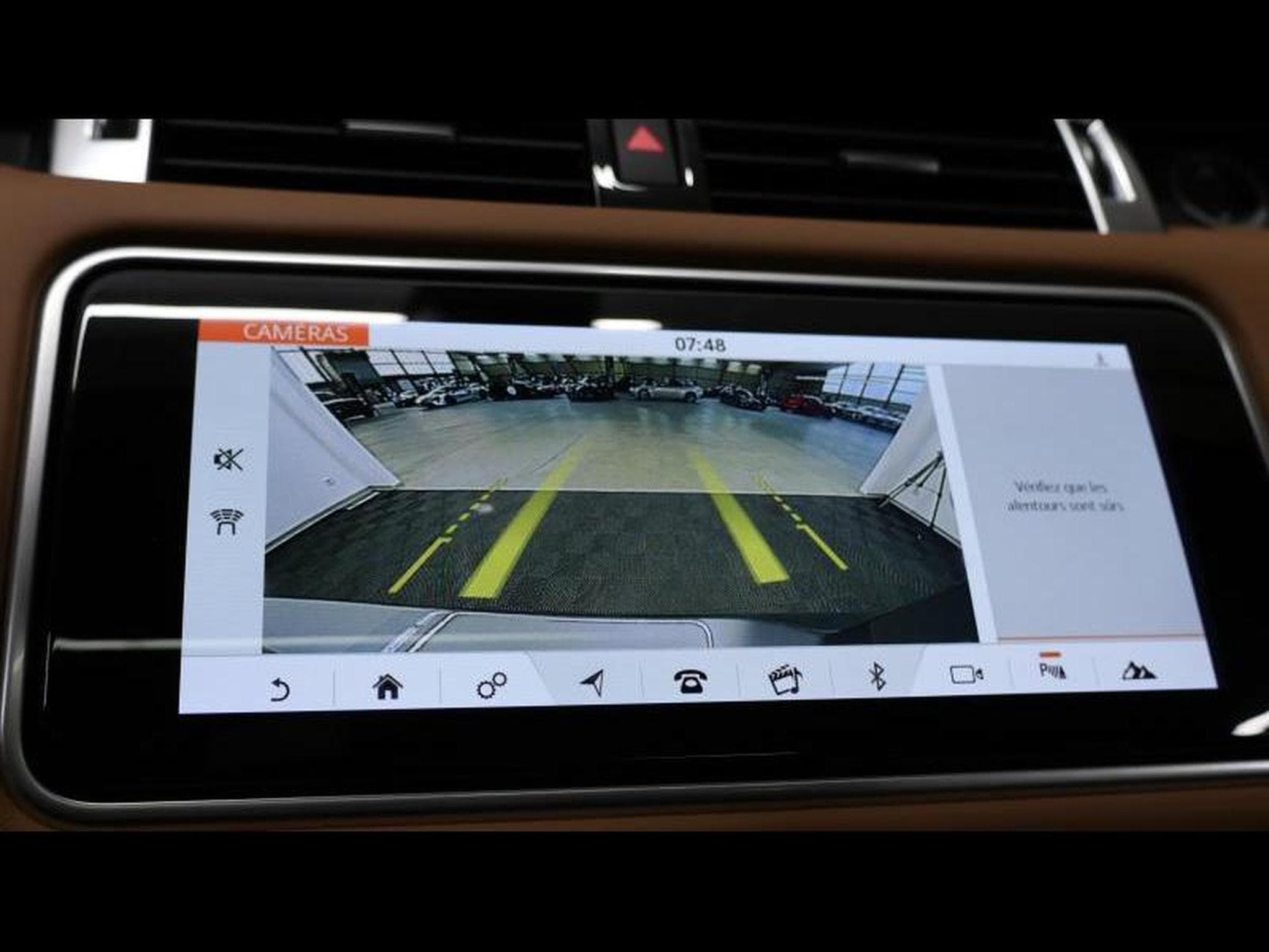 Land-Rover Range Rover Sport SVR 575 AWD auto (2022) - Photo 21