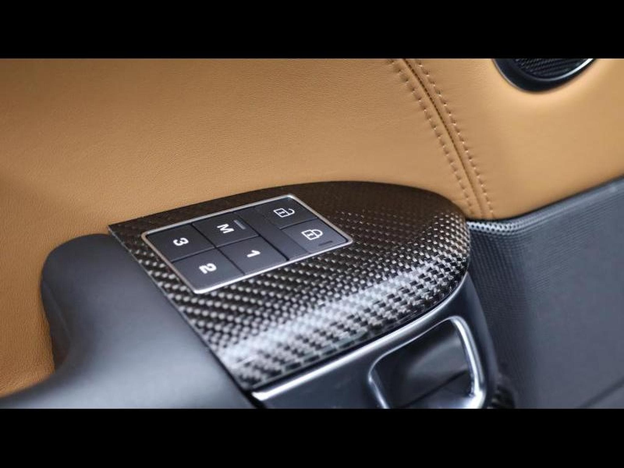 Land-Rover Range Rover Sport SVR 575 AWD auto (2022) - Photo 25