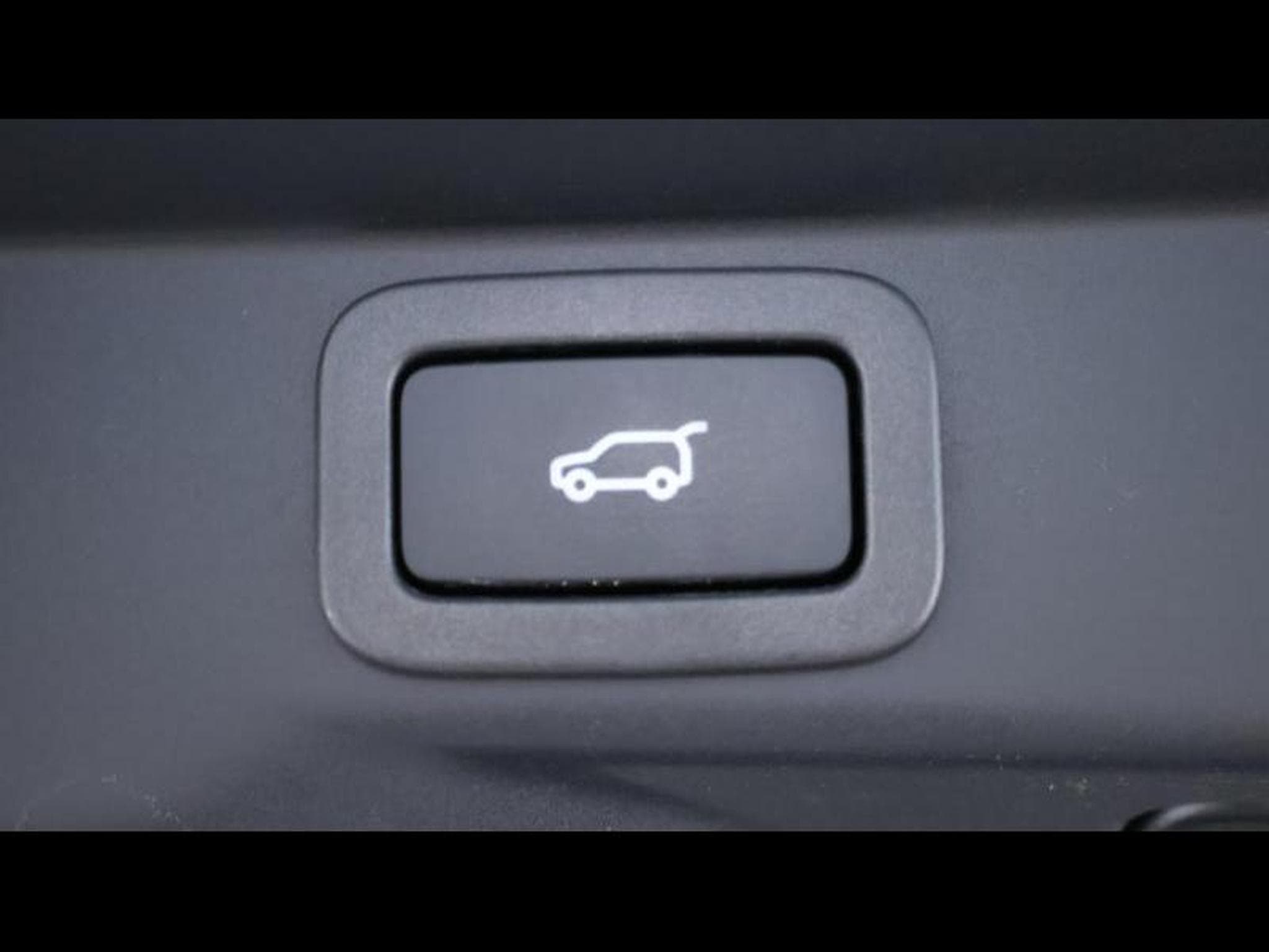 Land-Rover Range Rover Sport SVR 575 AWD auto (2022) - Photo 29