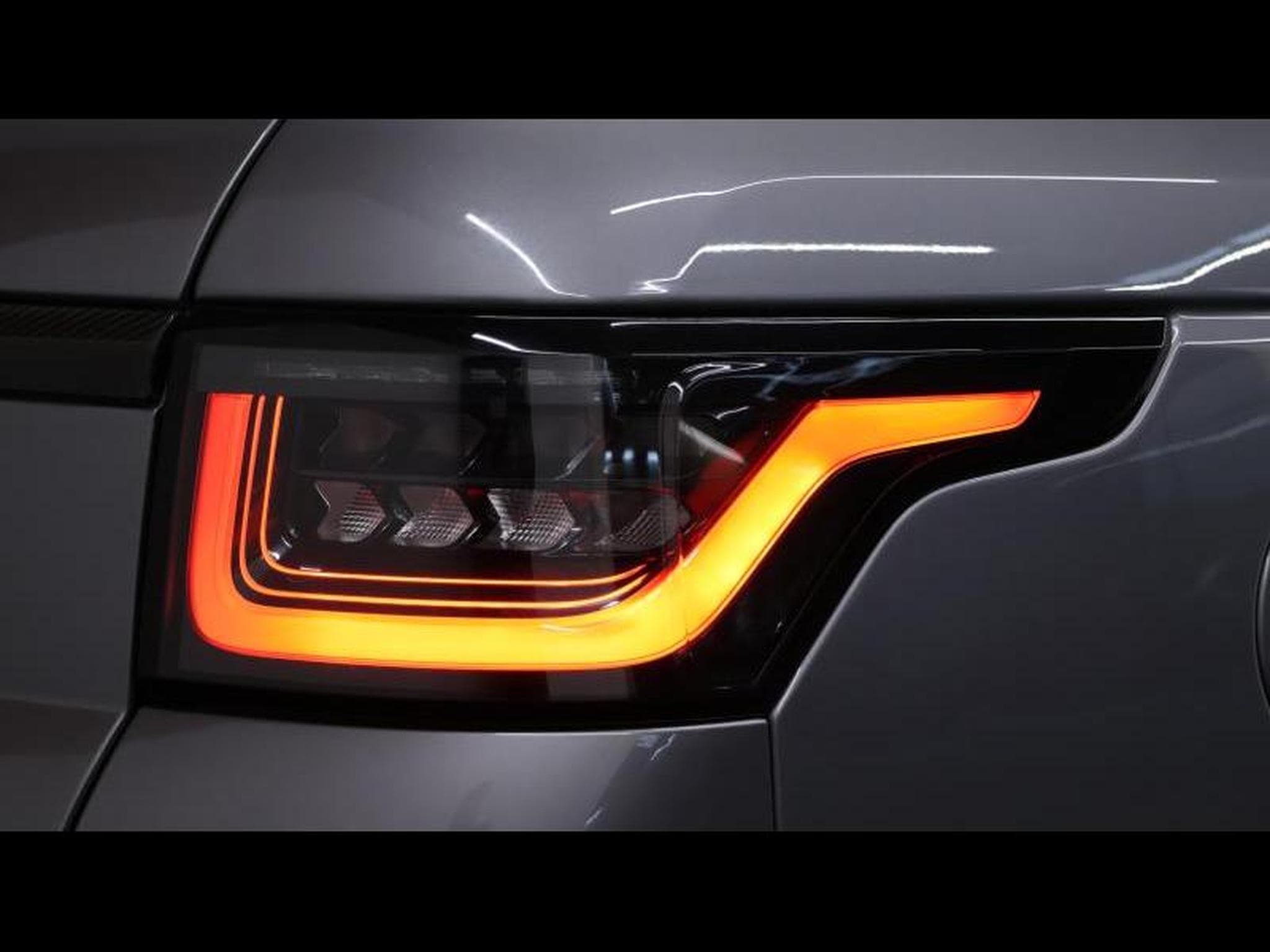 Land-Rover Range Rover Sport SVR 575 AWD auto (2022) - Photo 8