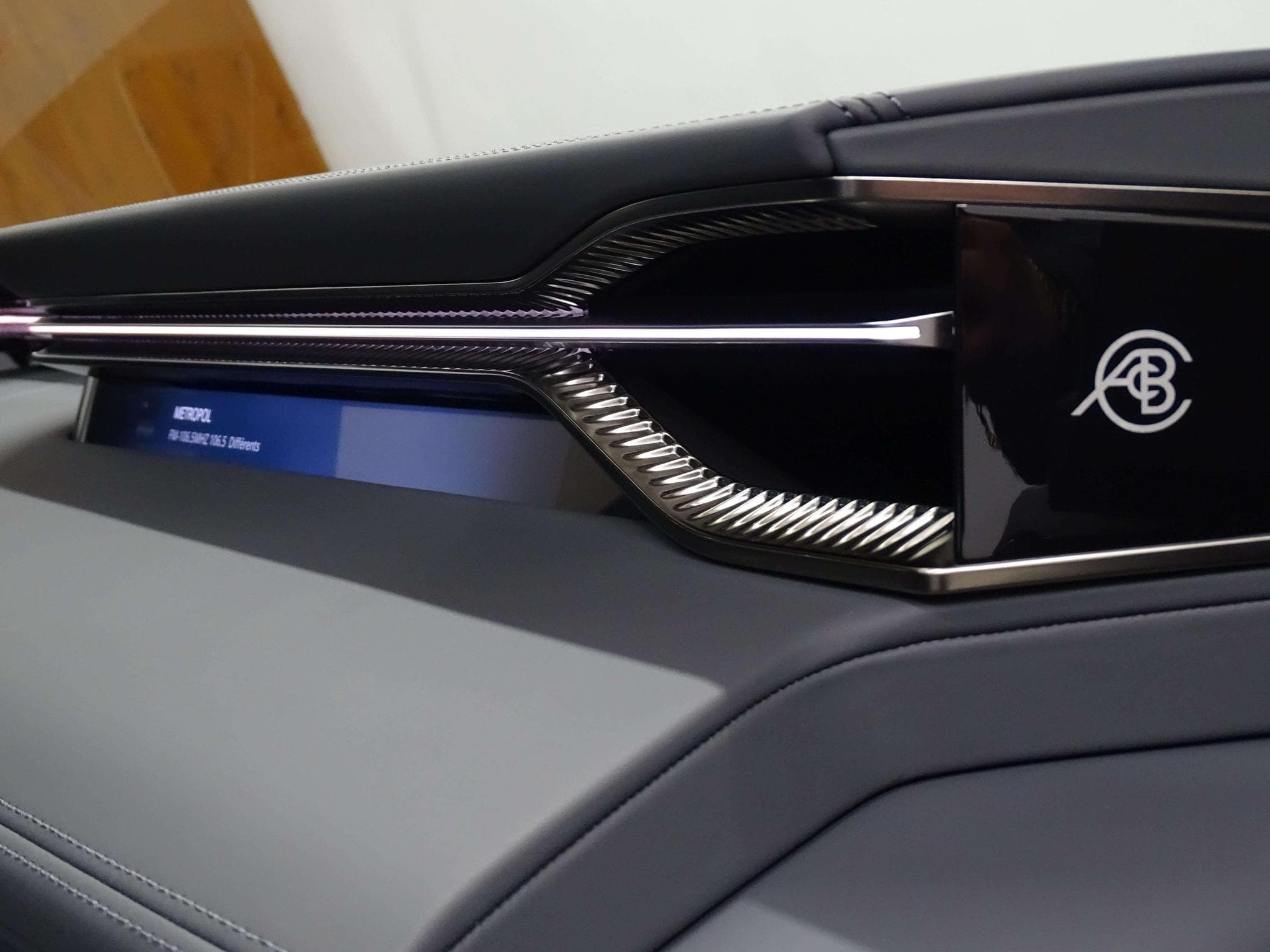 Lotus Eletre R 918ch (2024) - Photo 19