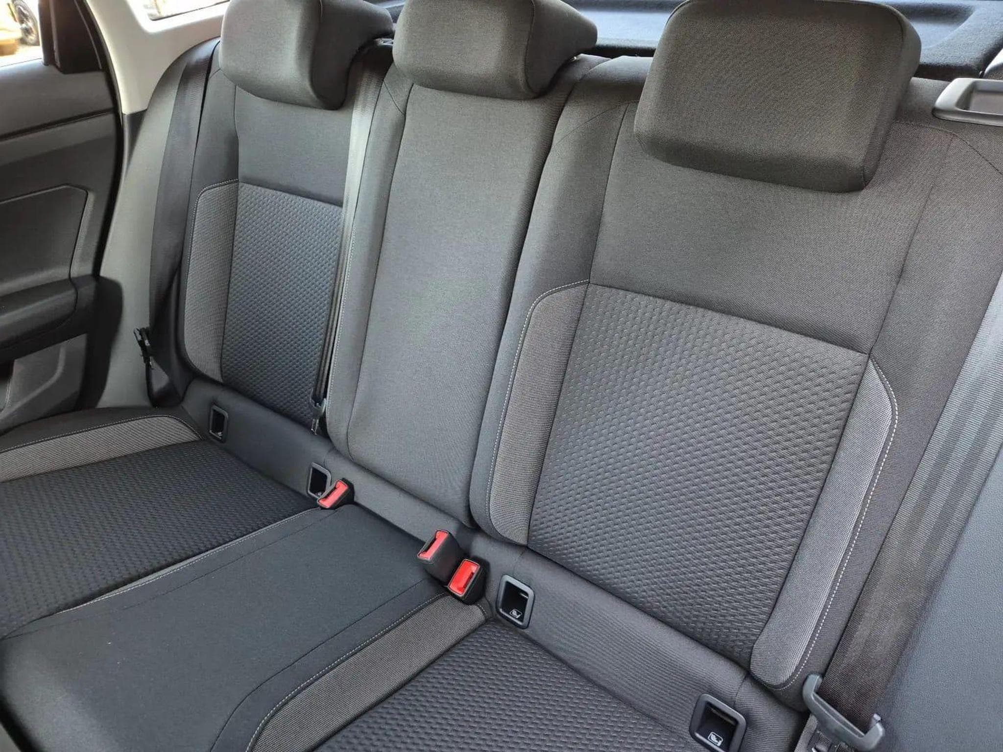 VW Taigo 1.0 TSI 116PS (2026) - Photo 11