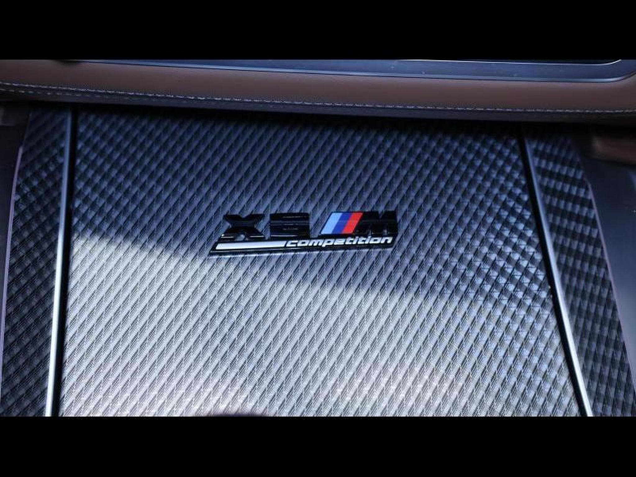 BMW X6M Competition 4.4 V8 bi-turbo (2021) - Photo 25