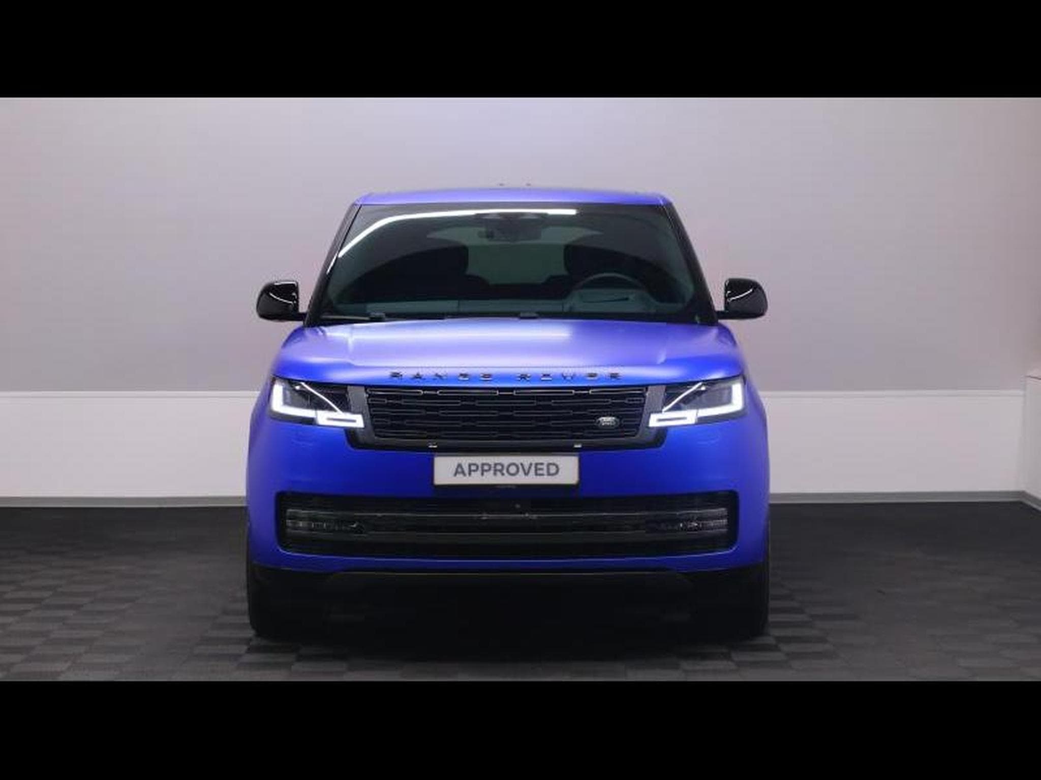 Land-Rover Range Rover P550e Autobiography SWB AWD Auto (2024) - Photo 2