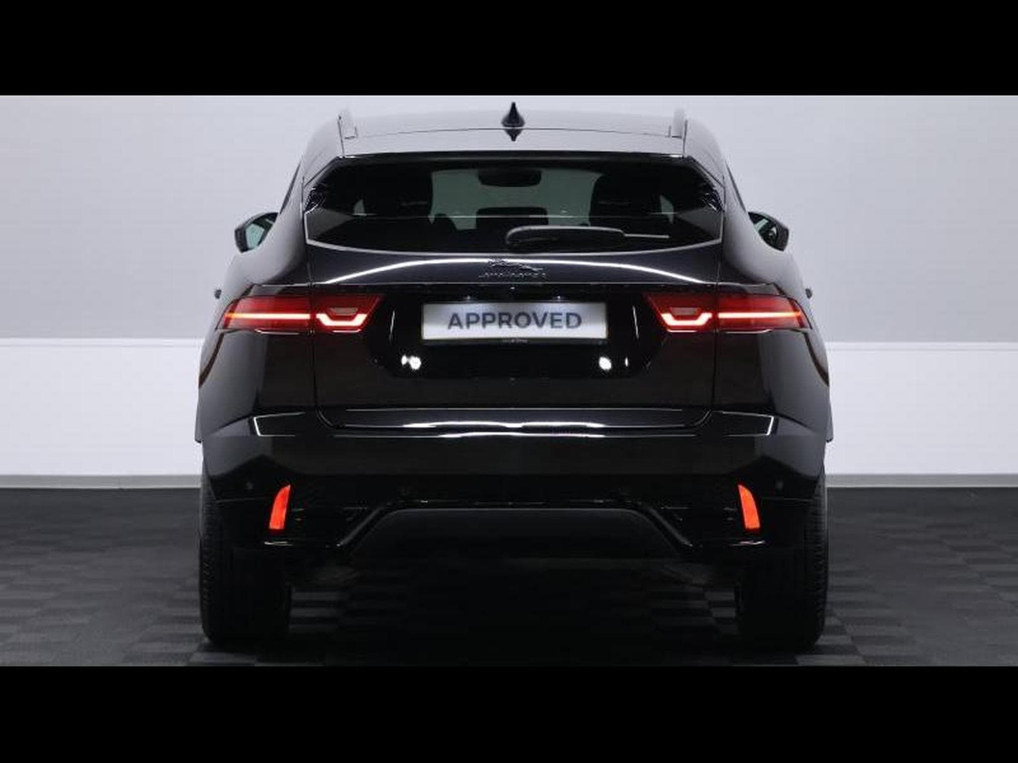 Jaguar E-Pace D165 R-Dynamic S AWD Auto (2024) - Photo 5