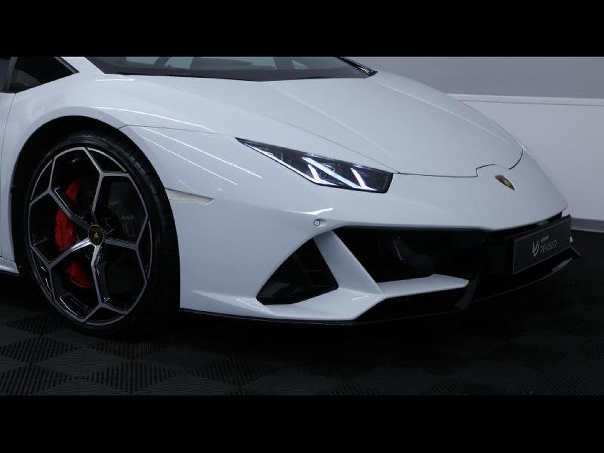Lamborghini Huracán 5.2 V10 640 EVO (2019) - Photo 9