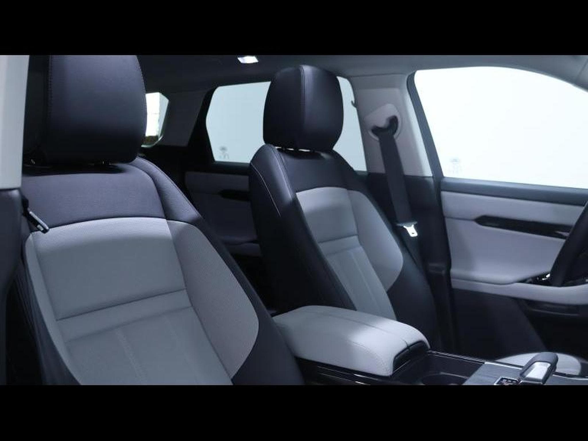 Land-Rover Range Rover Evoque D200 Dynamic SE AWD Auto (2025) - Photo 11
