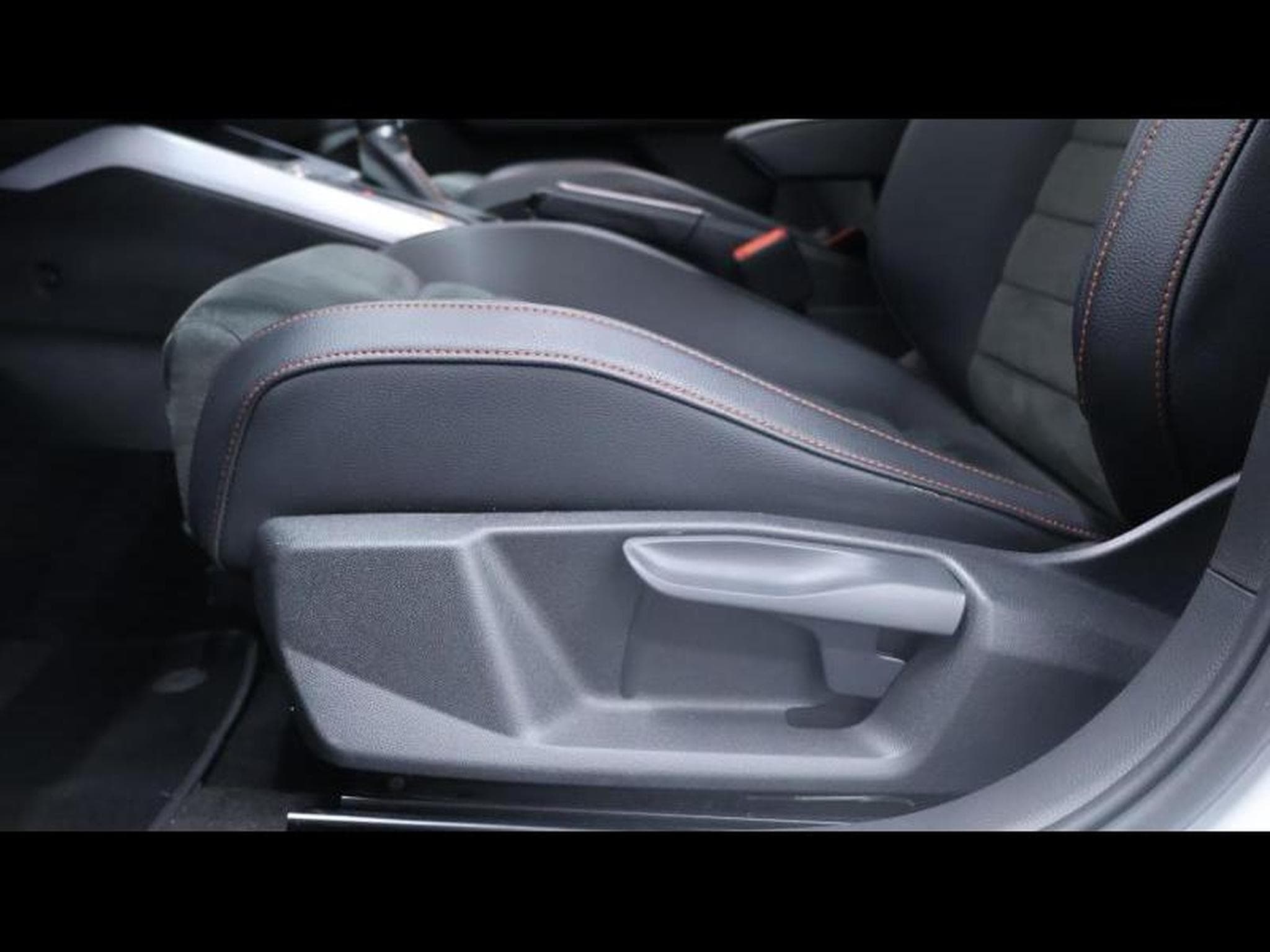 Seat Arona FR edition 1.0 TSI 110 DSG (2022) - Photo 23