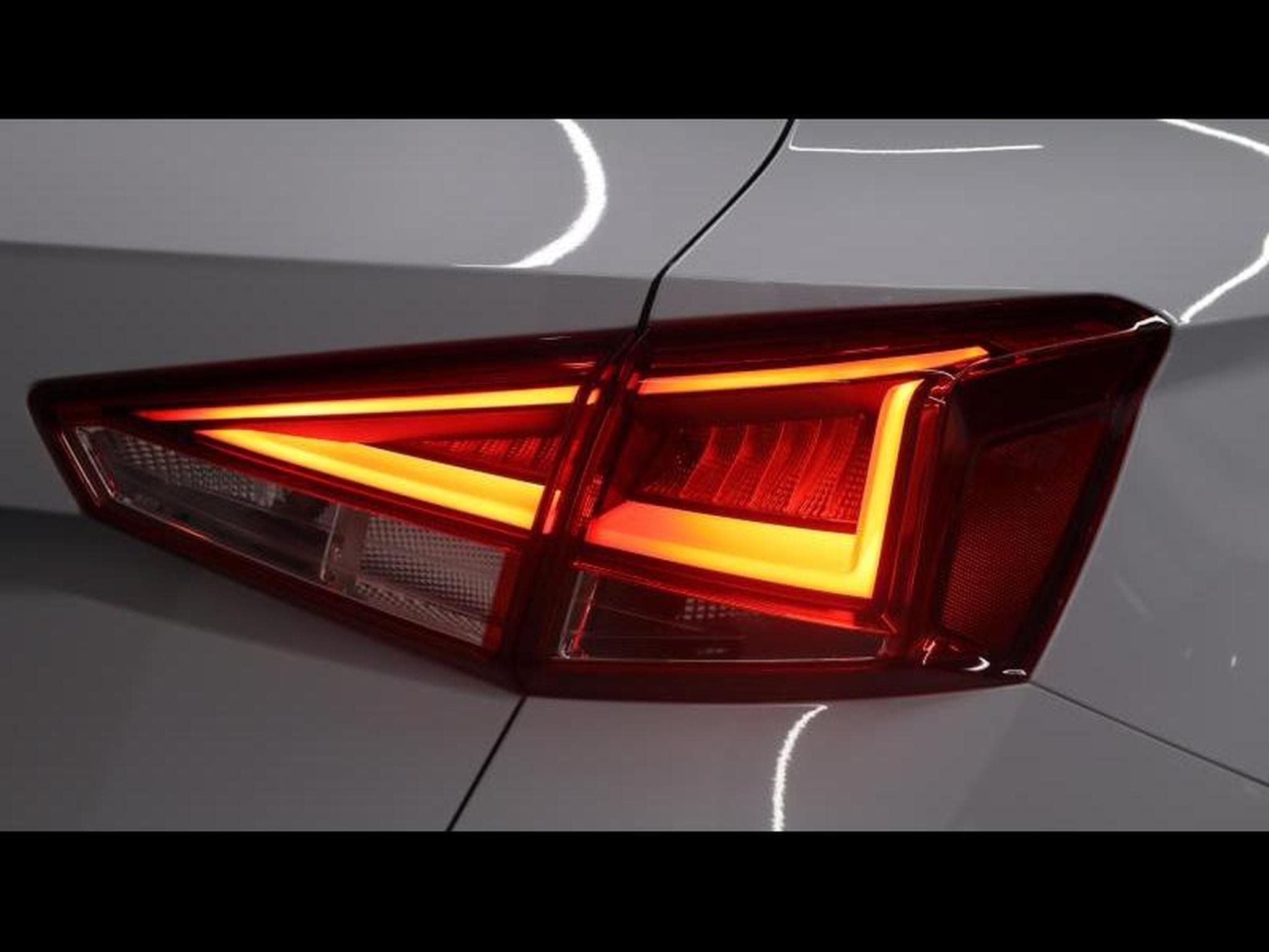 Seat Arona FR edition 1.0 TSI 110 DSG (2022) - Photo 8