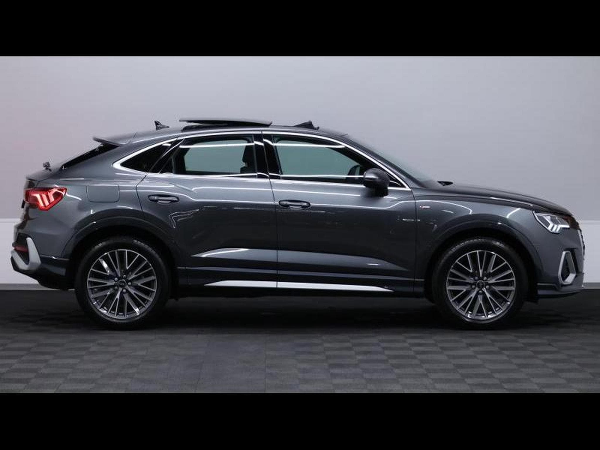 Audi Q3 35 TDI S-Line S-Tronic (2025) - Foto 3