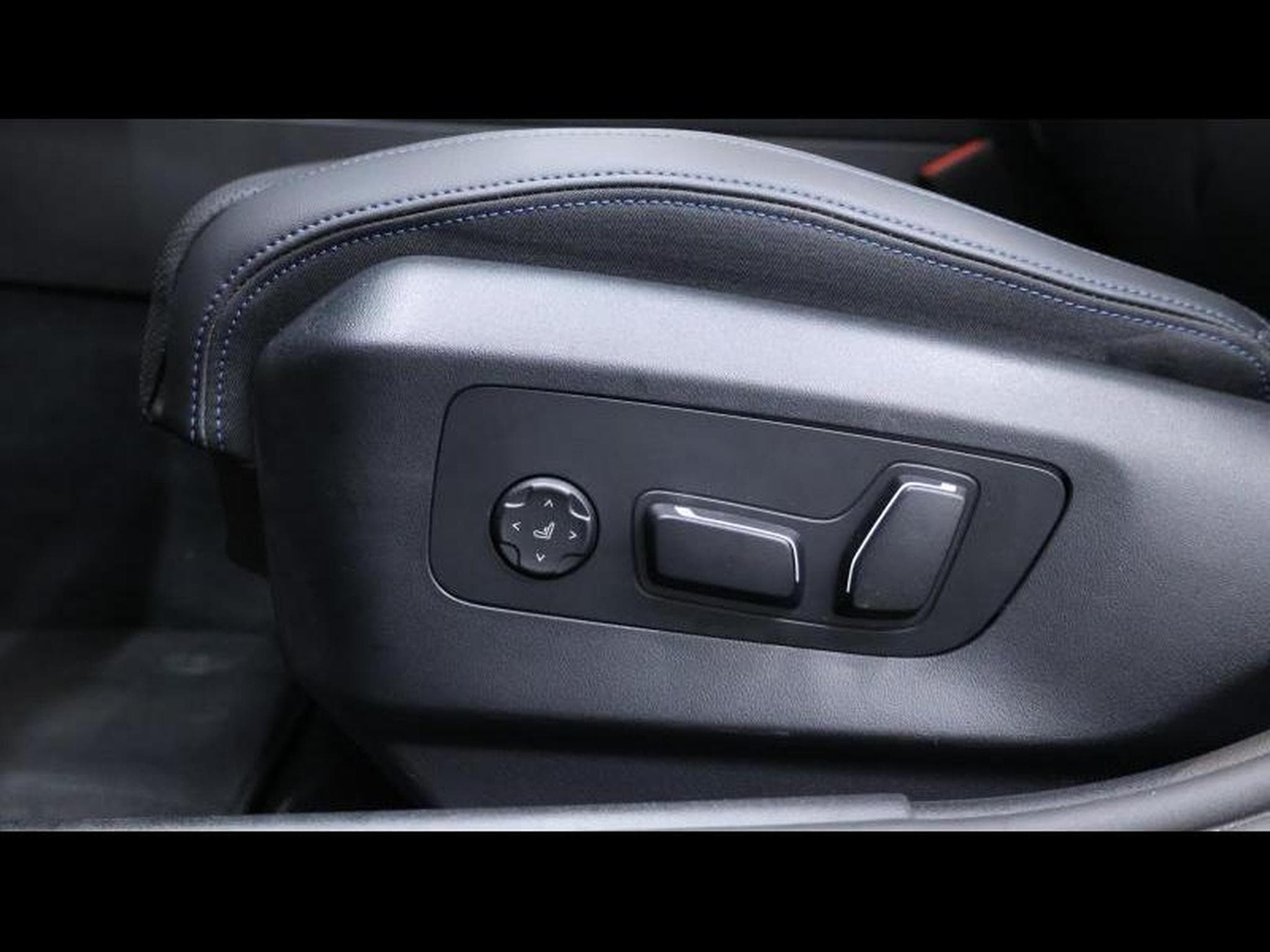 BMW 520 i Touring M SPORT (2025) - Photo 26