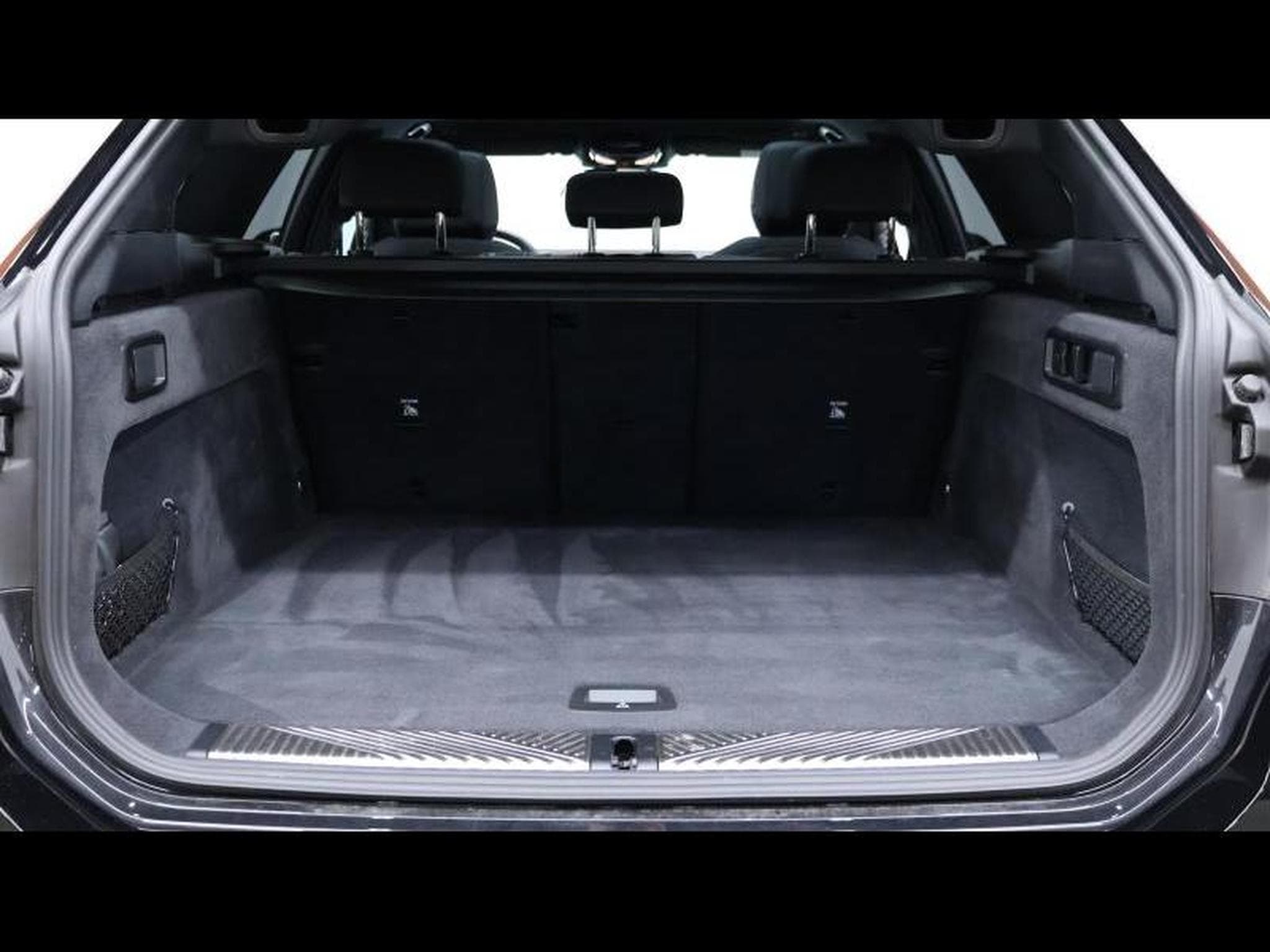 BMW 520 i Touring M SPORT (2025) - Photo 6