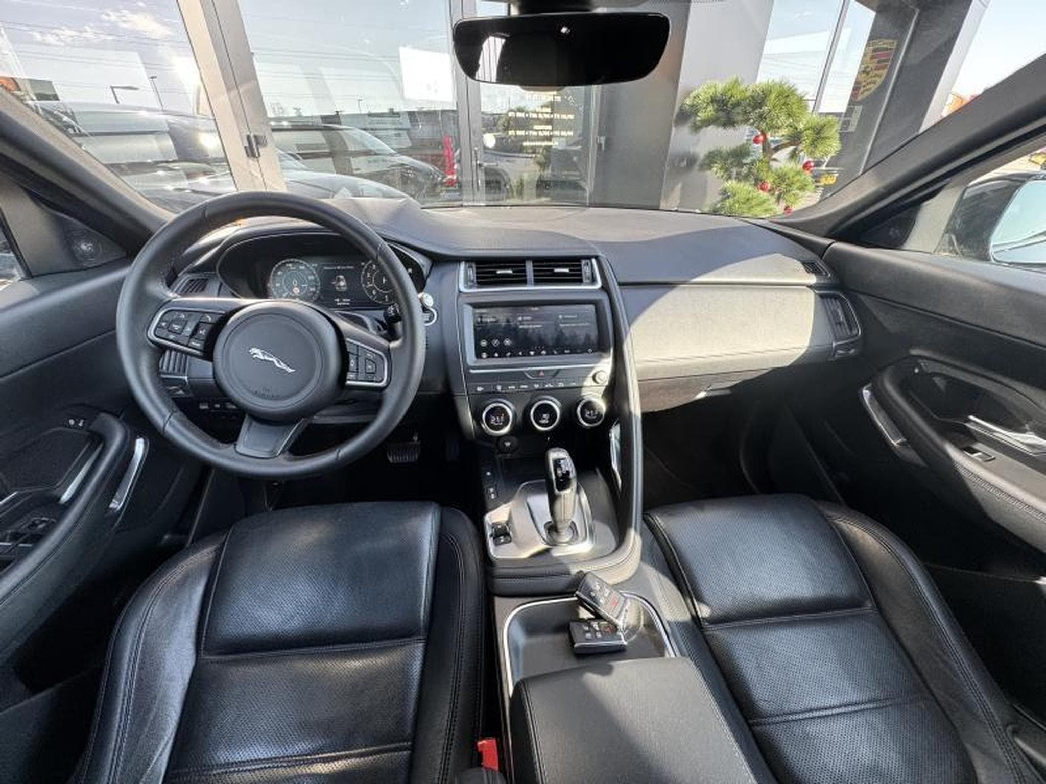 Jaguar E-Pace R-Dynamic S 2019 (2019) - Photo 5