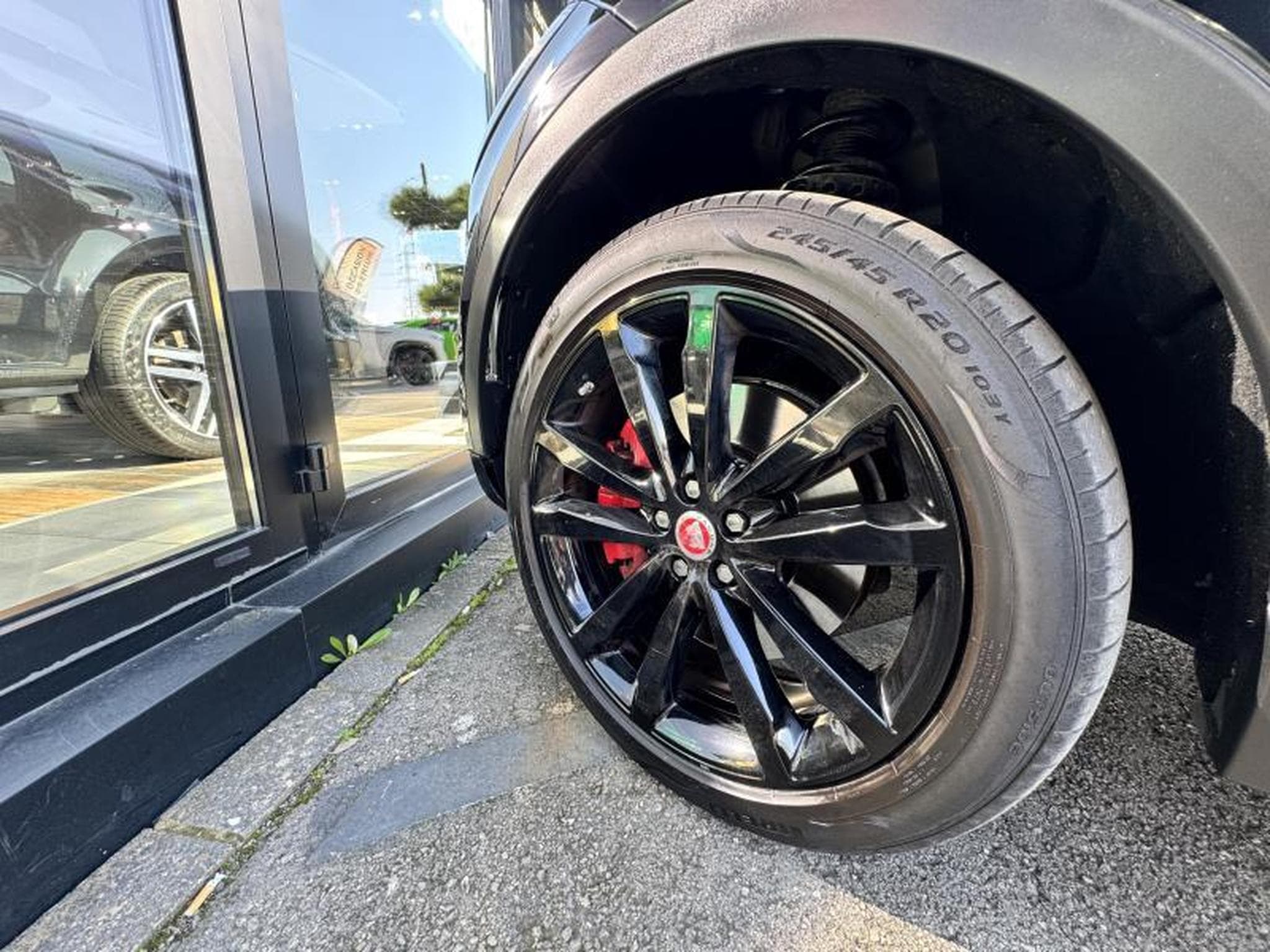 Jaguar E-Pace R-Dynamic S 2019 (2019) - Photo 7