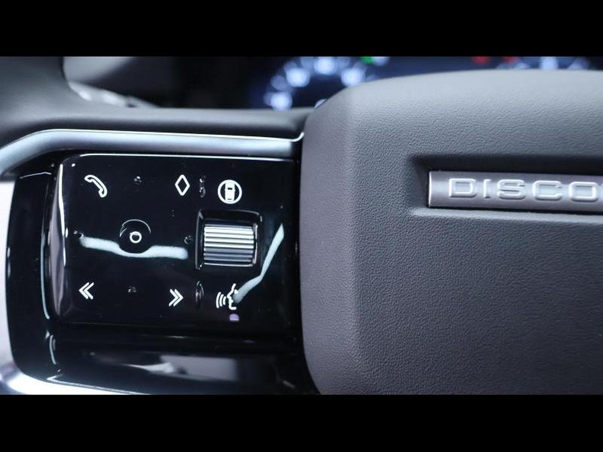 Land-Rover Discovery Sport P270e Dynamic SE AWD Auto (2025) - Photo 15