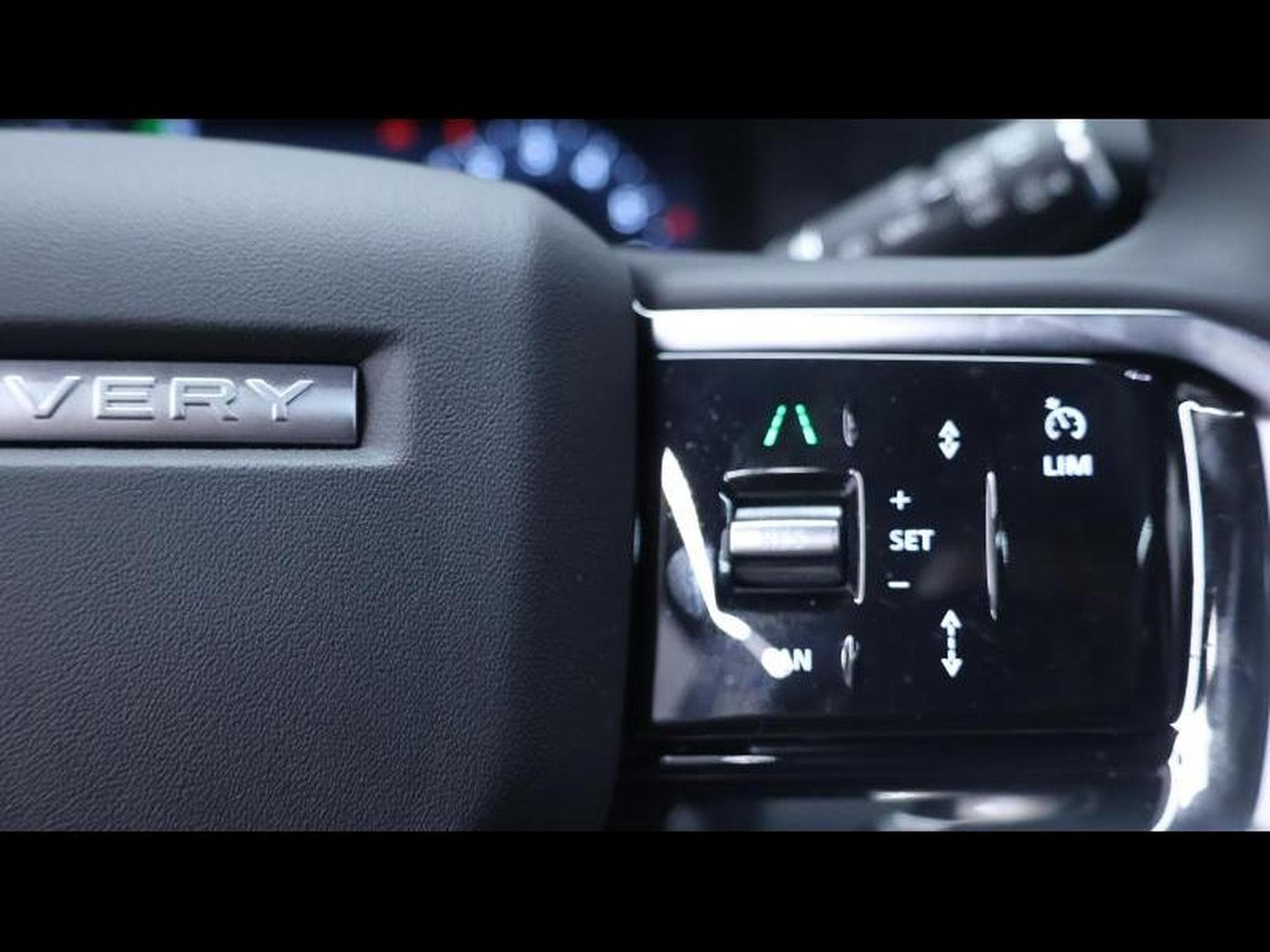 Land-Rover Discovery Sport P270e Dynamic SE AWD Auto (2025) - Photo 16