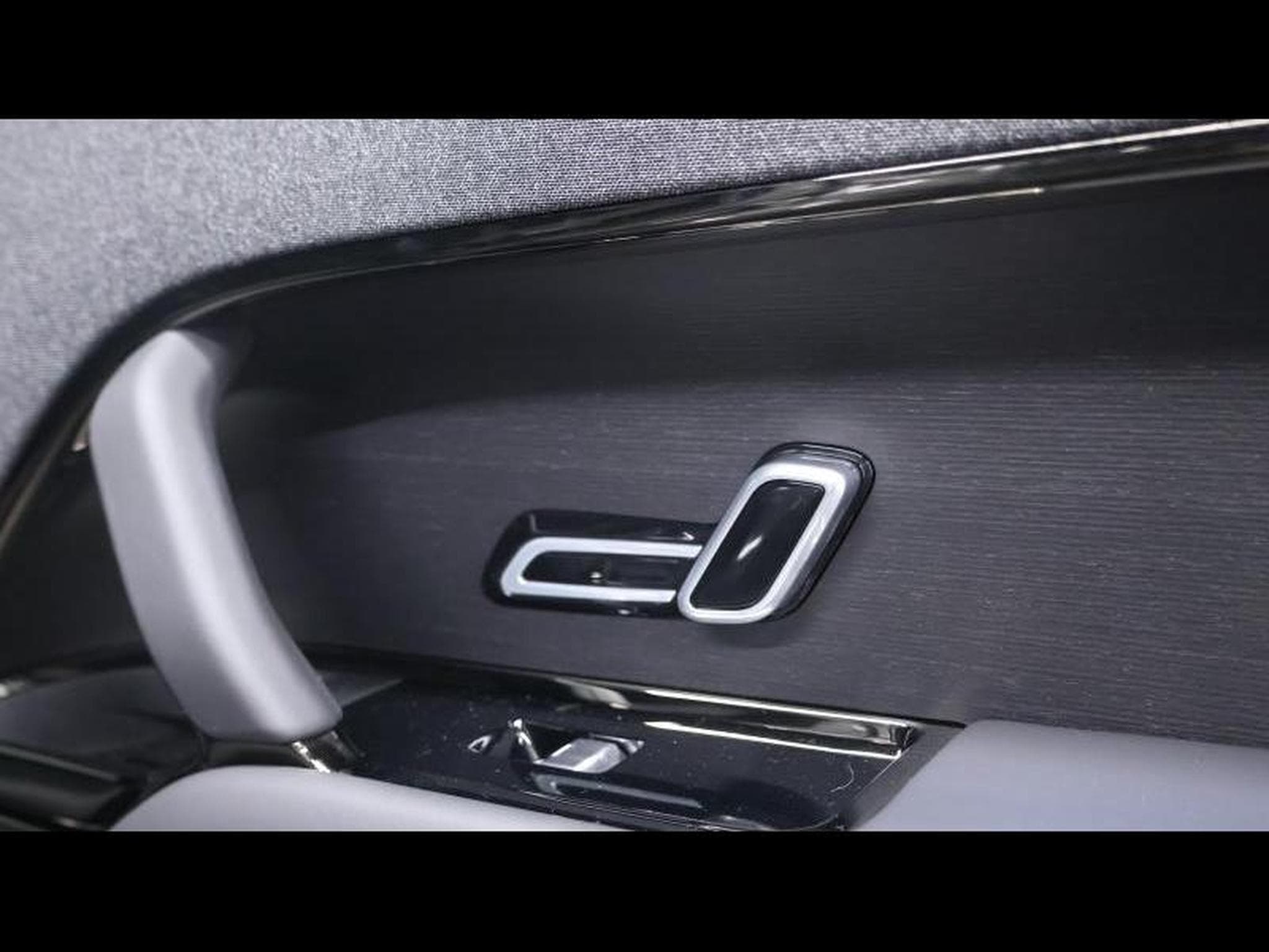 Land-Rover Range Rover Sport P530 Autobiography AWD Auto 25my (2025) - Photo 26