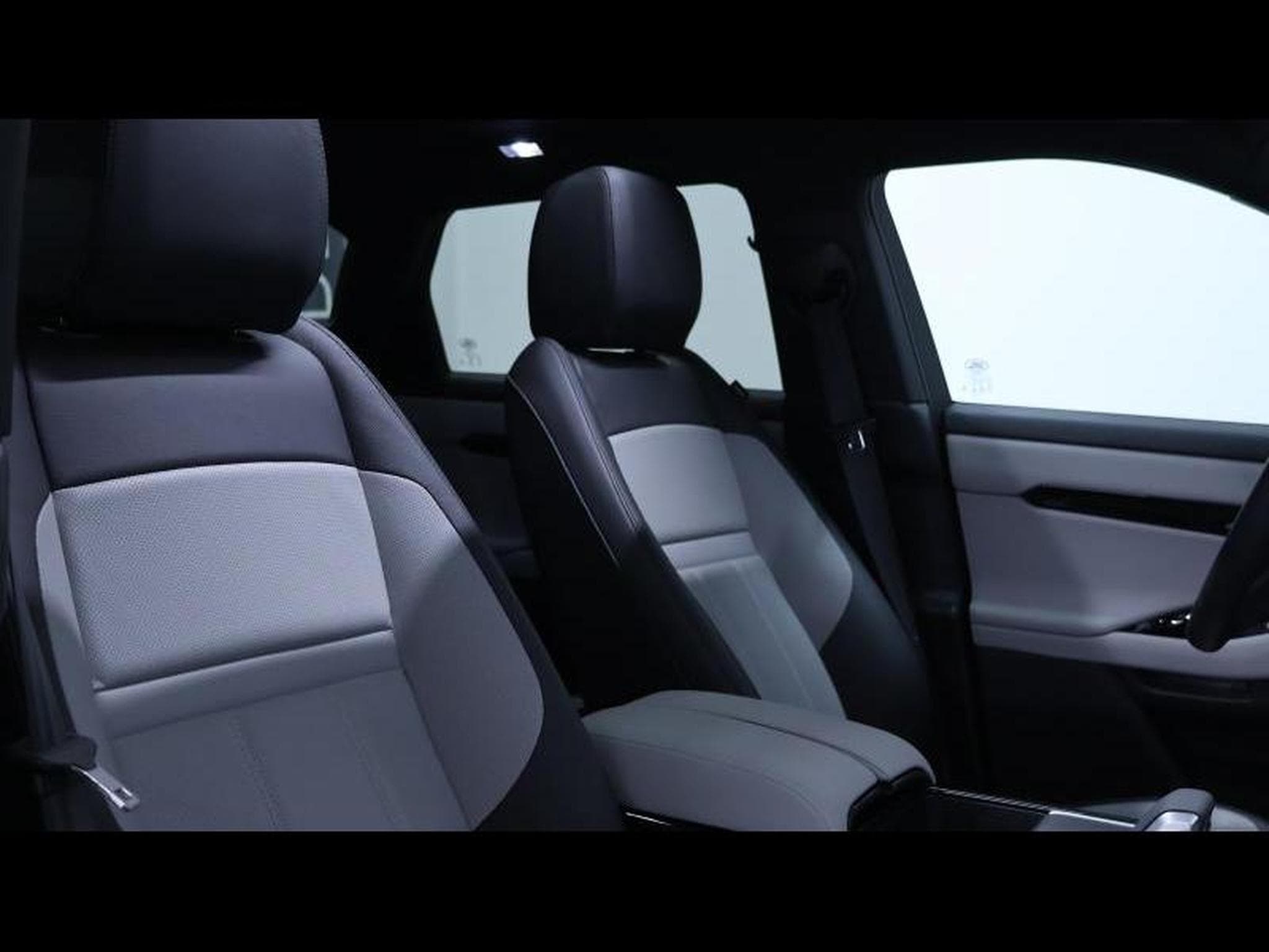 Land-Rover Range Rover Evoque D200 Dynamic SE AWD Auto (2025) - Photo 11