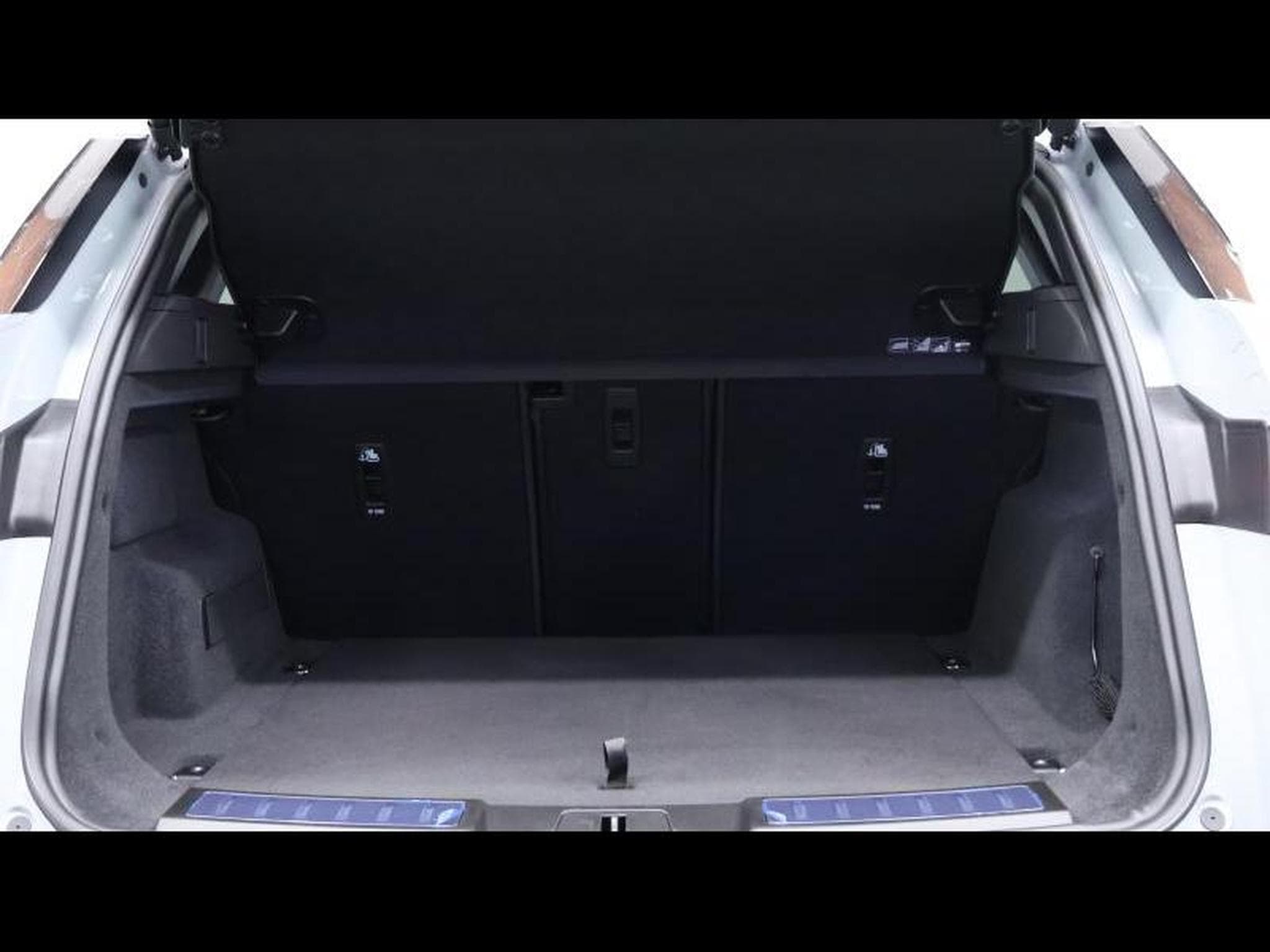 Land-Rover Range Rover Evoque D200 Dynamic SE AWD Auto (2025) - Photo 6