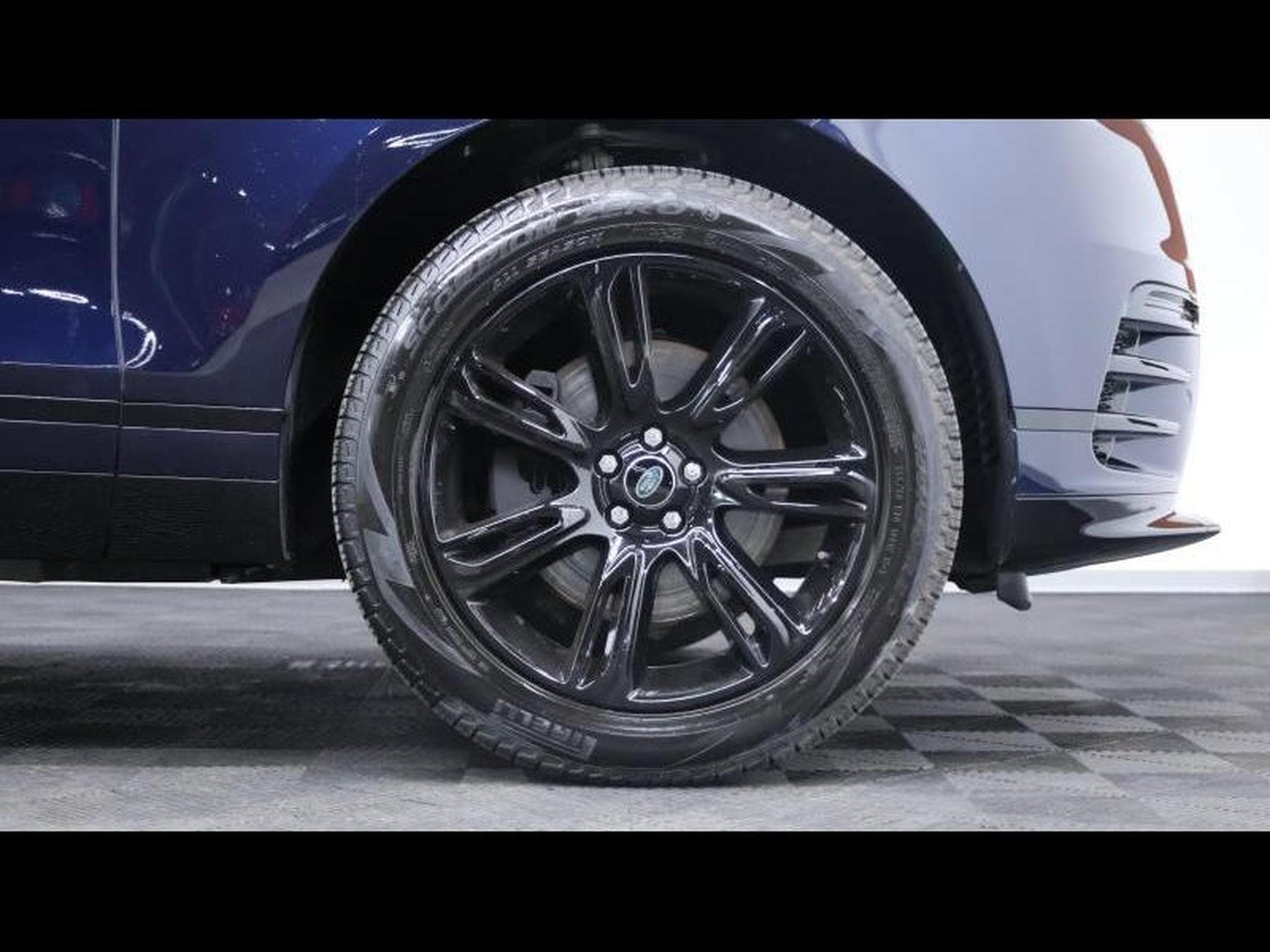 Land-Rover Range Rover Velar P250 R-Dynamic S AWD Auto (2022) - Photo 10