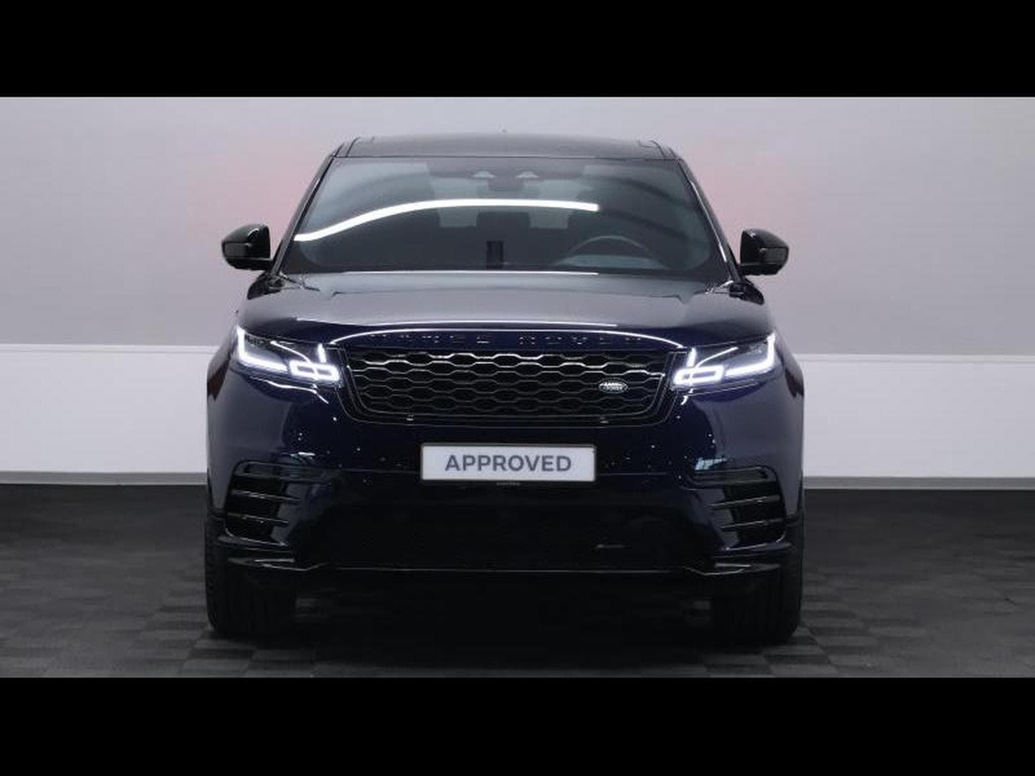 Land-Rover Range Rover Velar P250 R-Dynamic S AWD Auto (2022) - Photo 2