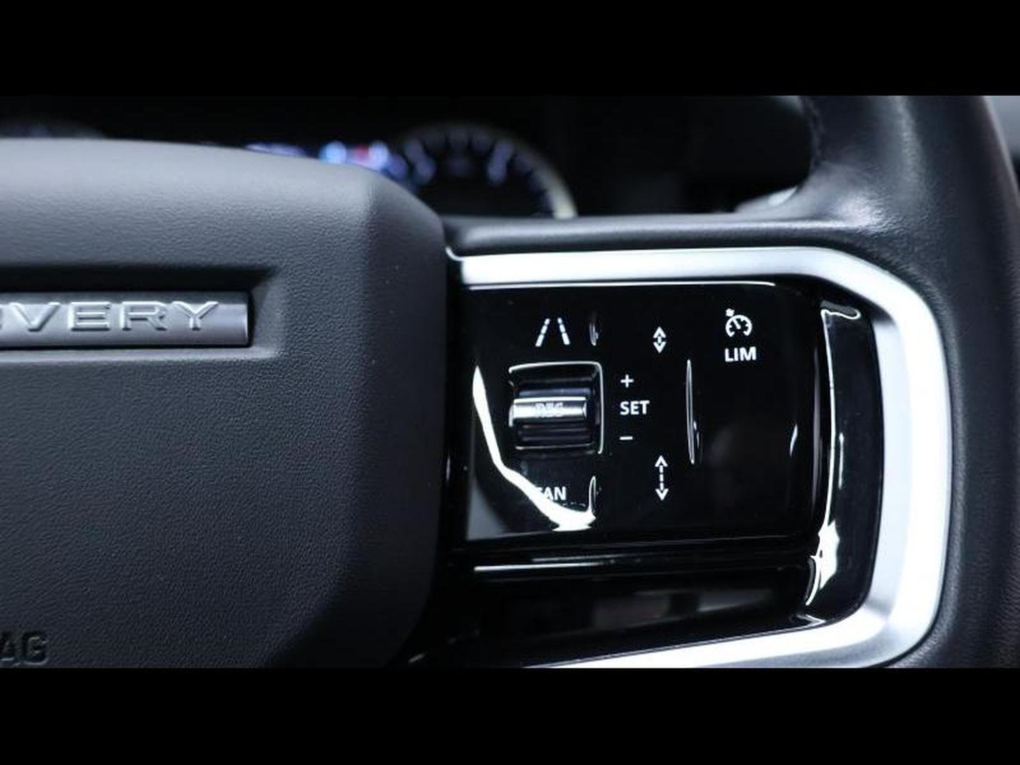 Land-Rover Discovery Sport D165 R-Dynamic S AWD Auto (2023) - Photo 16