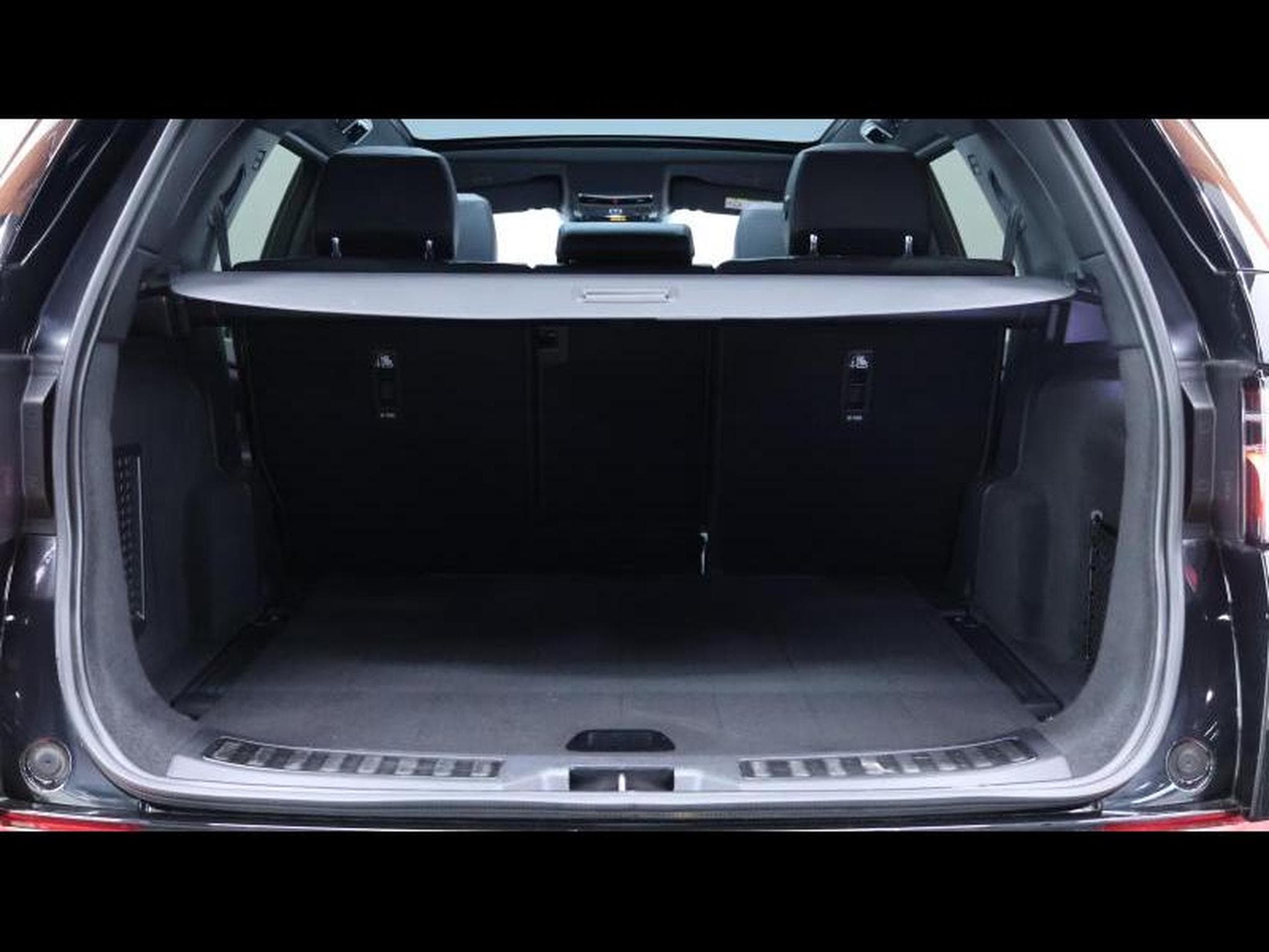 Land-Rover Discovery Sport D165 R-Dynamic S AWD Auto (2023) - Photo 6