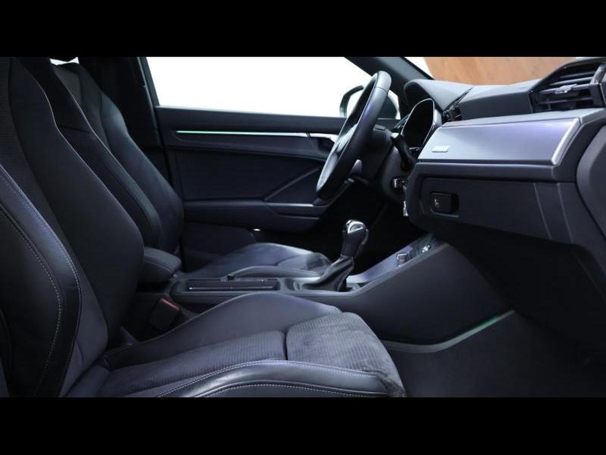 Audi Q3 35 TFSi 150 S-tronic (2022) - Foto 10
