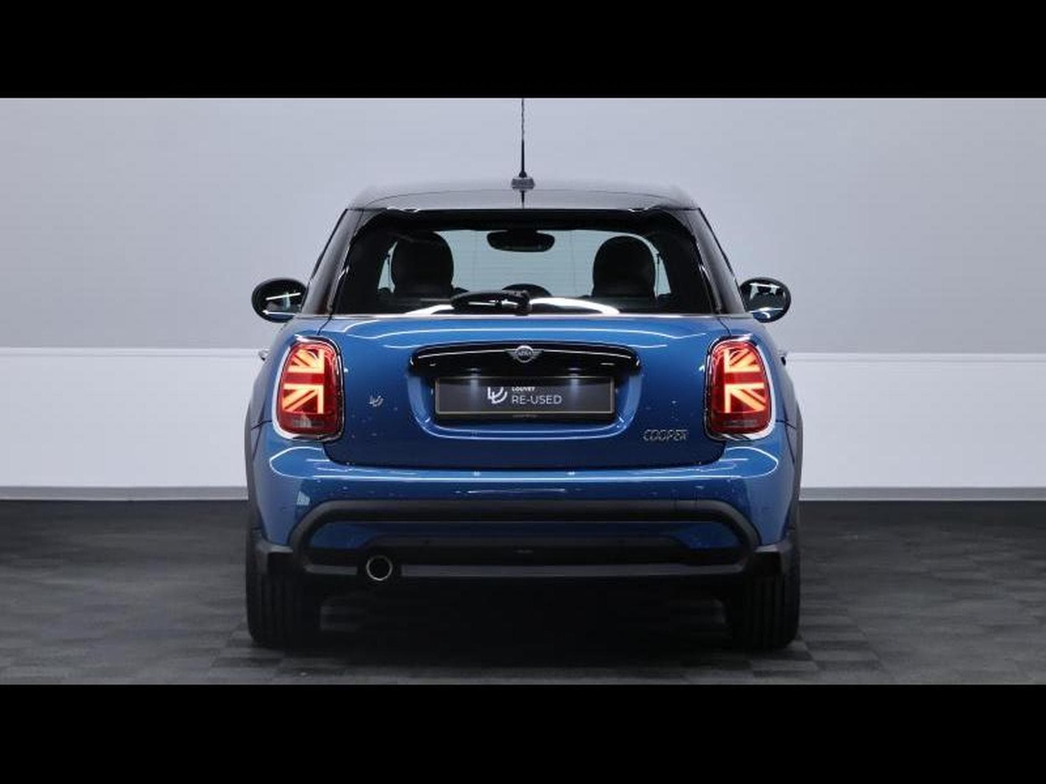 MINI Cooper 1.6 136 Hatch 5 portes Steptronic (2024) - Photo 6