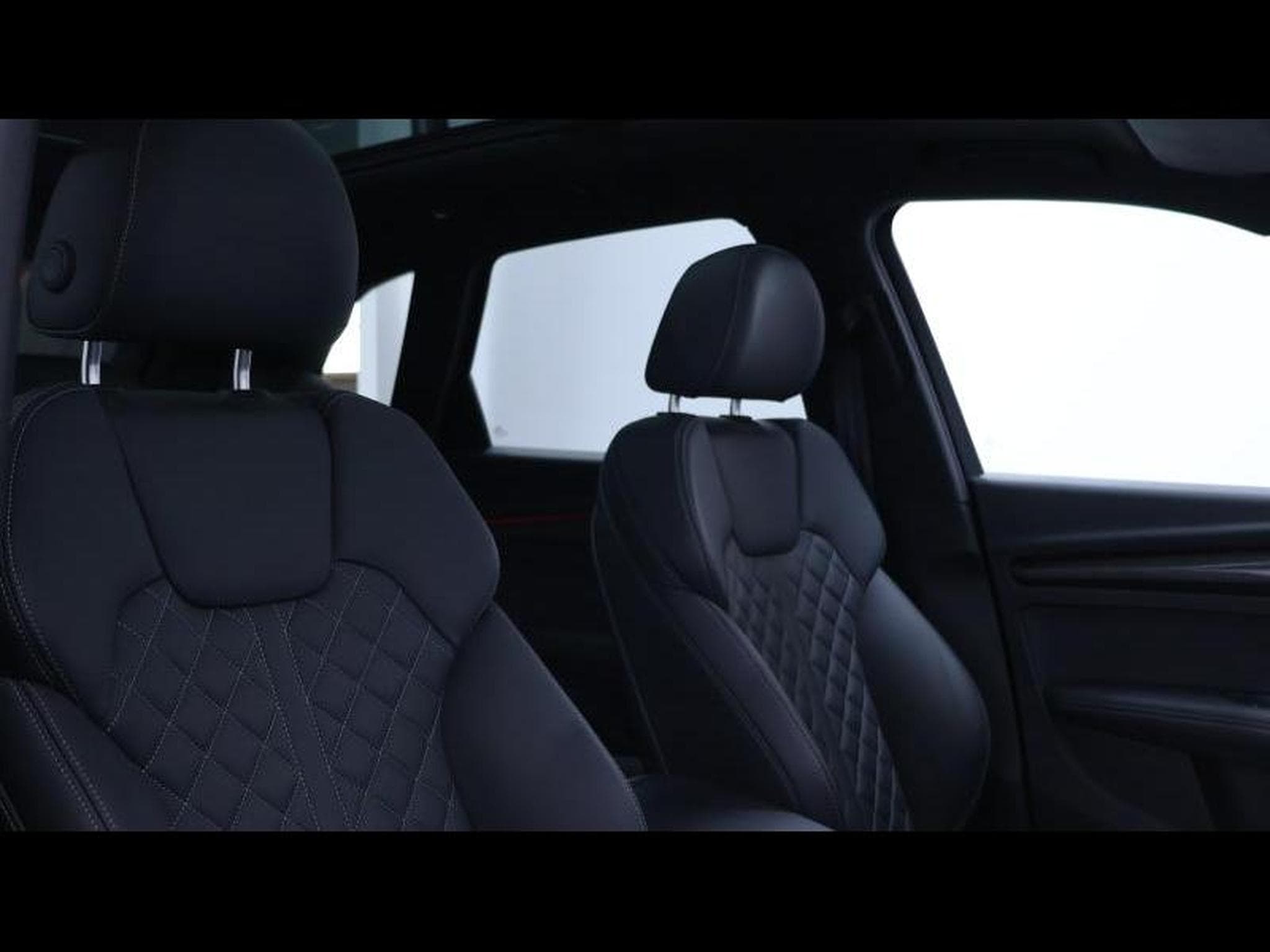 Audi SQ5 3.0 TDi 340 Quattro (2024) - Photo 13