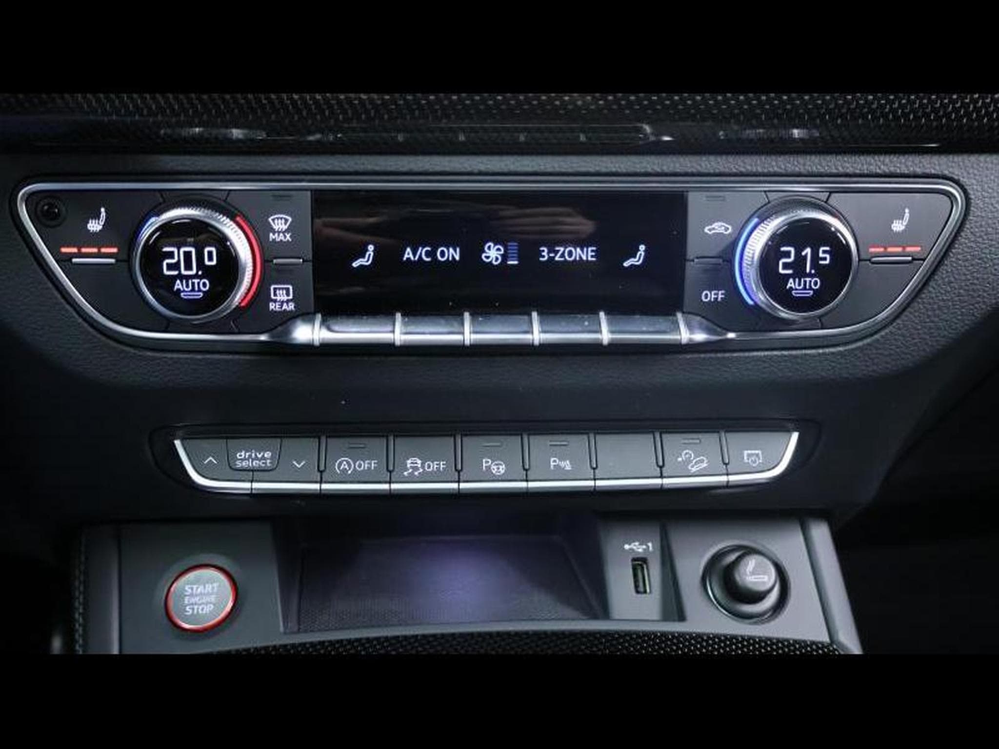 Audi SQ5 3.0 TDi 340 Quattro (2024) - Photo 21