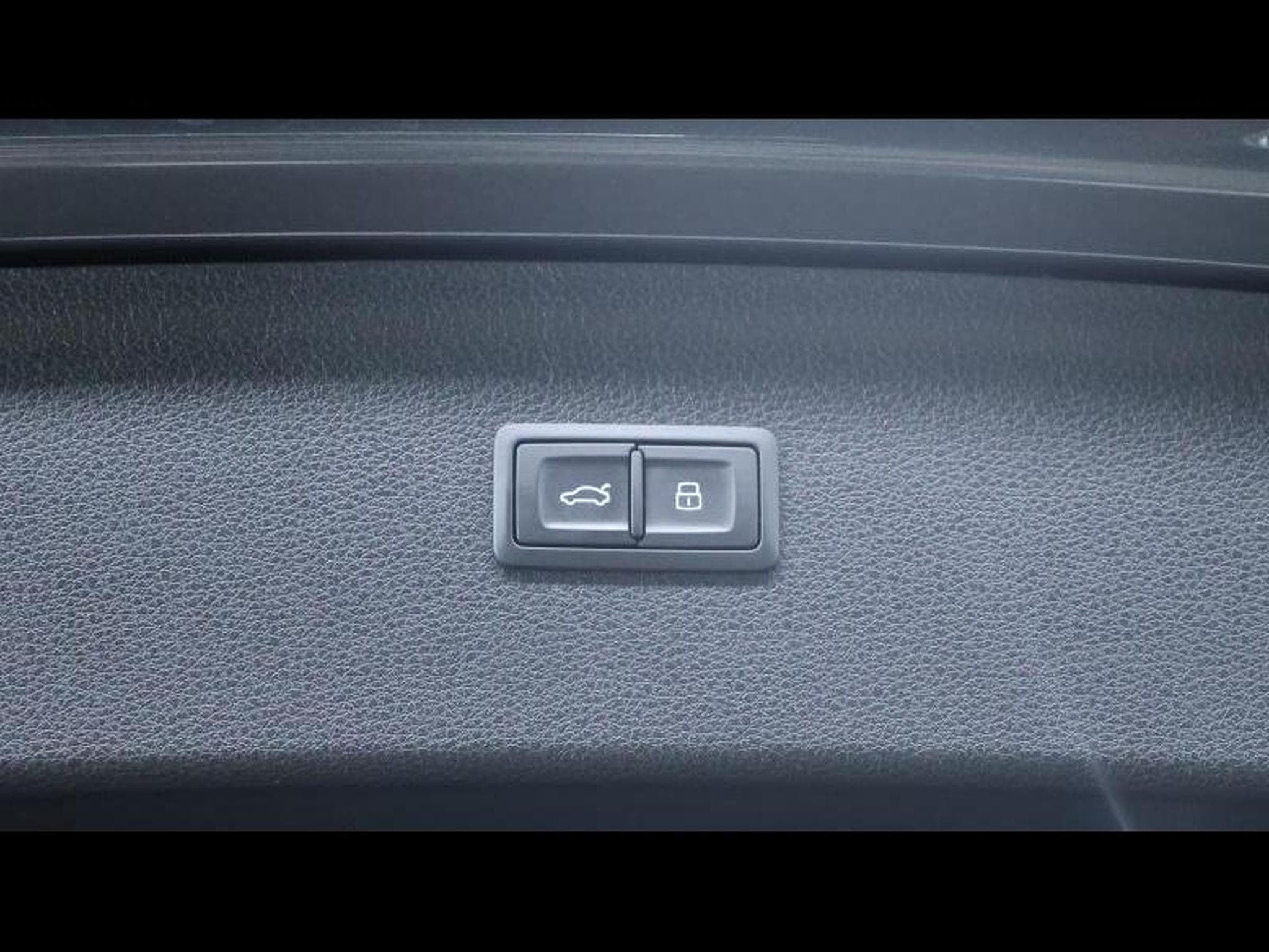 Audi SQ5 3.0 TDi 340 Quattro (2024) - Photo 36
