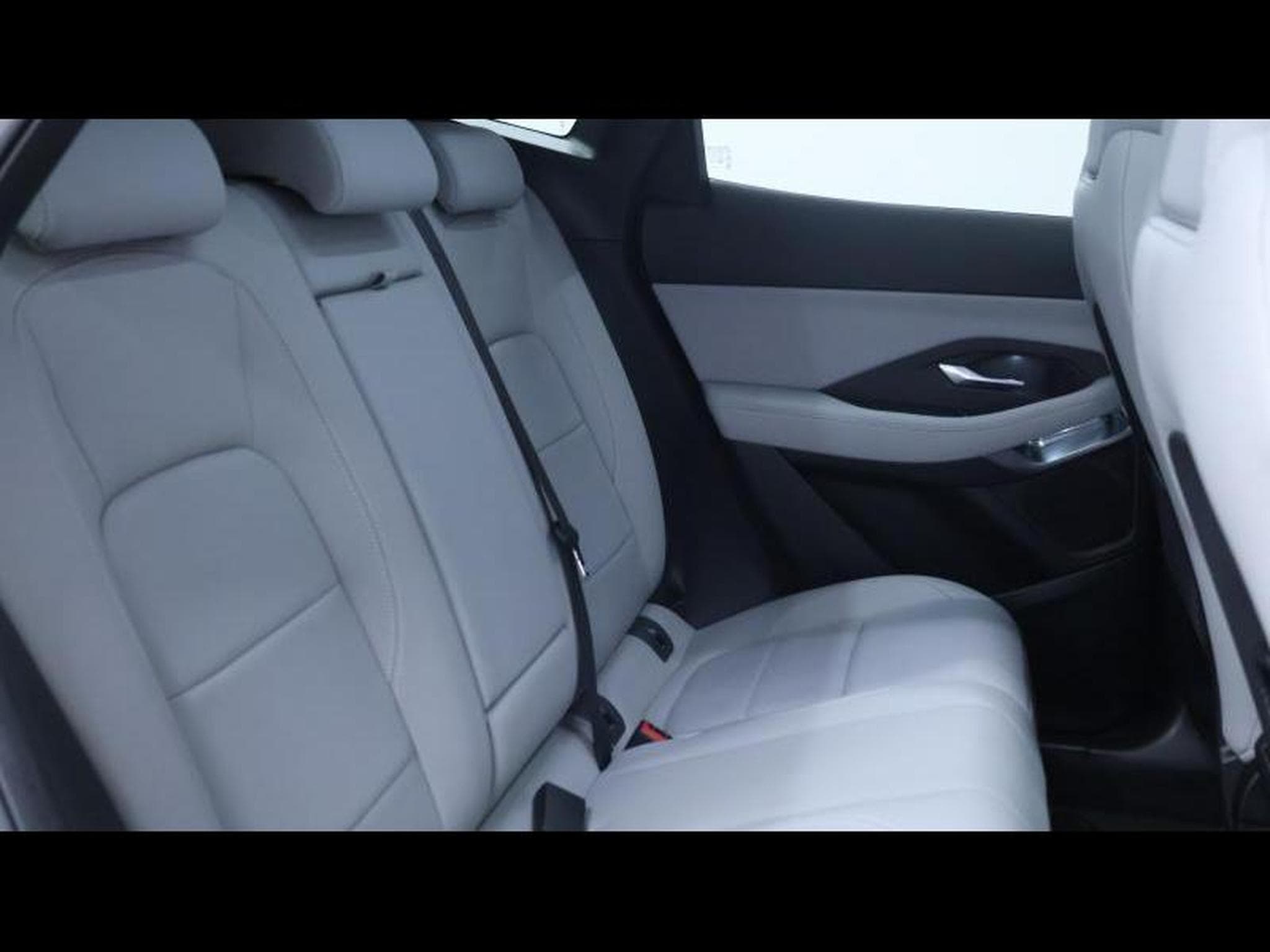 Jaguar E-Pace P300e R-Dynamic S AWD Auto (2024) - Photo 14