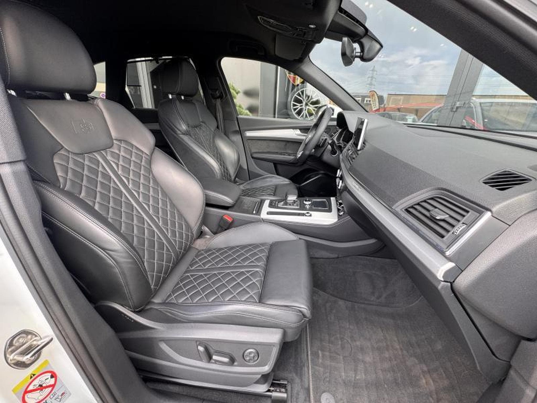 Audi Q5 Q5 55 TFSI E S LINE (2020) - Foto 9