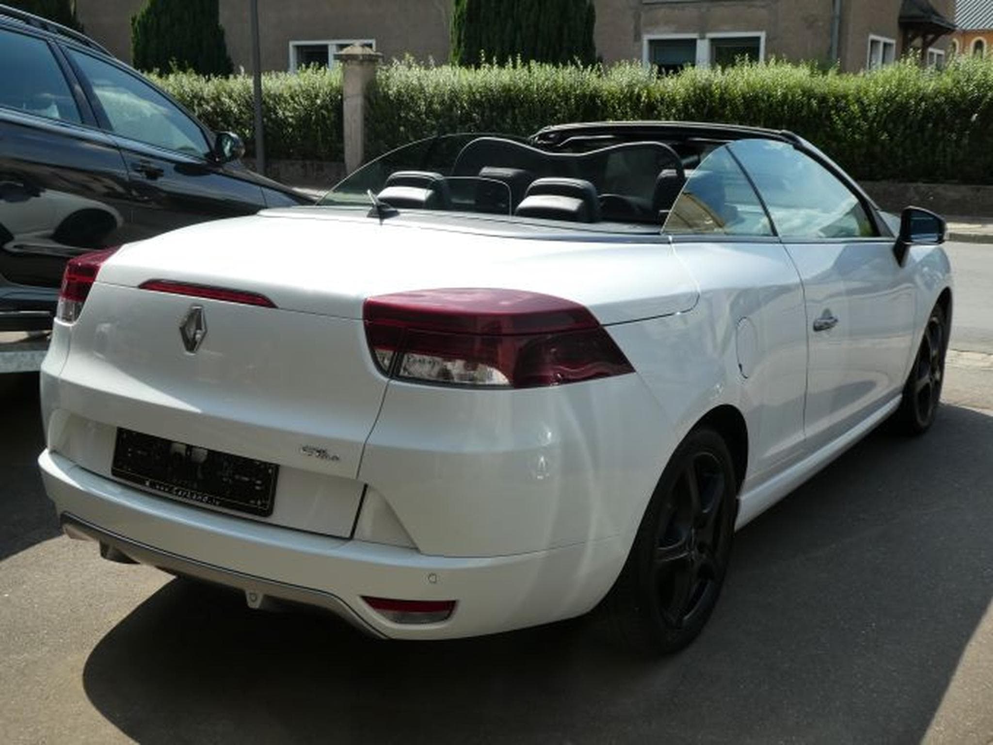 Renault Megane TCE GT-Line Sport Cabrio (2013) - Photo 3