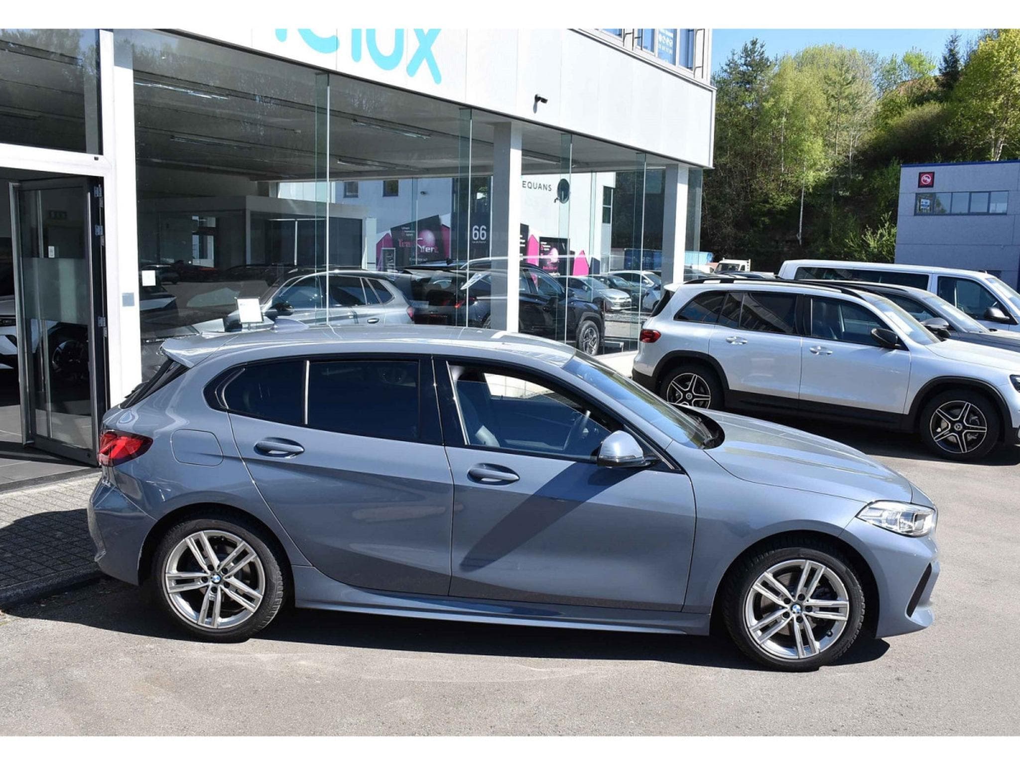 BMW 116 iA M Sport REGUL GPS LANE PDC (2024) - Foto 3