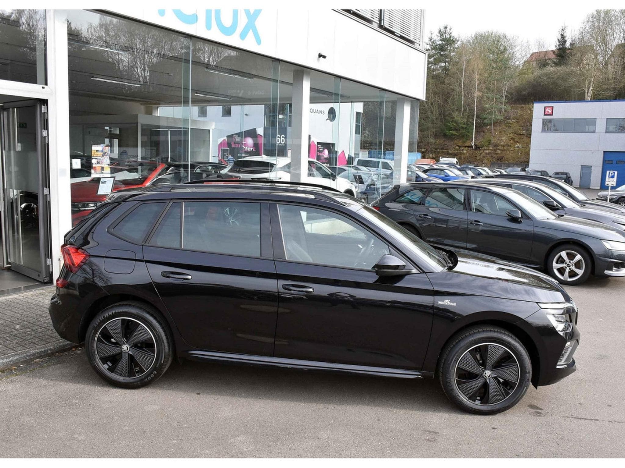 Skoda Kamiq 1.5 TSI Monte Carlo DSG PANO ACC TRAVEL SIDE KESSY NEUF (2026) - Foto 3