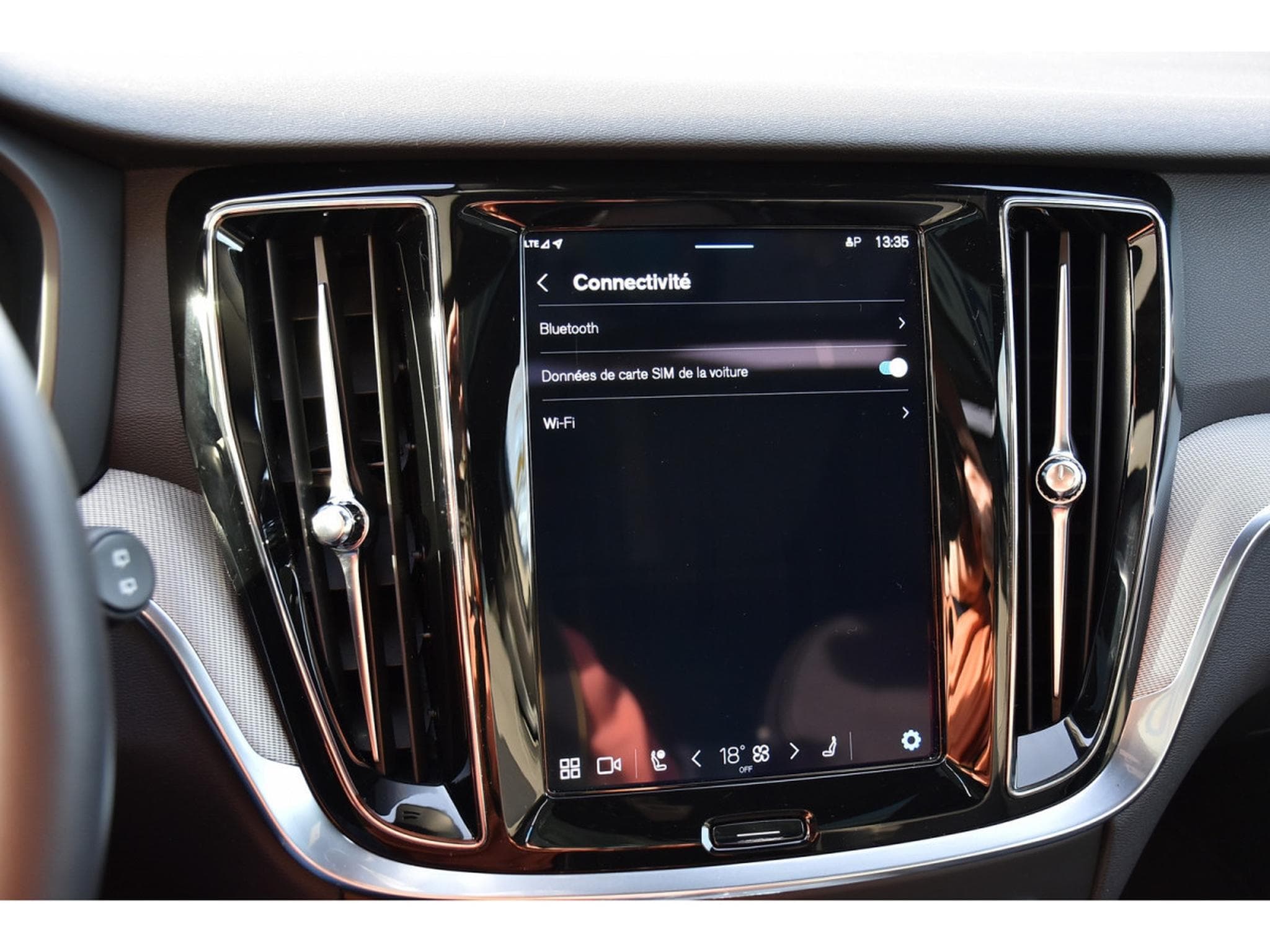 Volvo V60 2.0 B4 Plus Dark Geartronic CUIR MEMO PANO CAM360 HARMAN 1°M (2025) - Foto 13