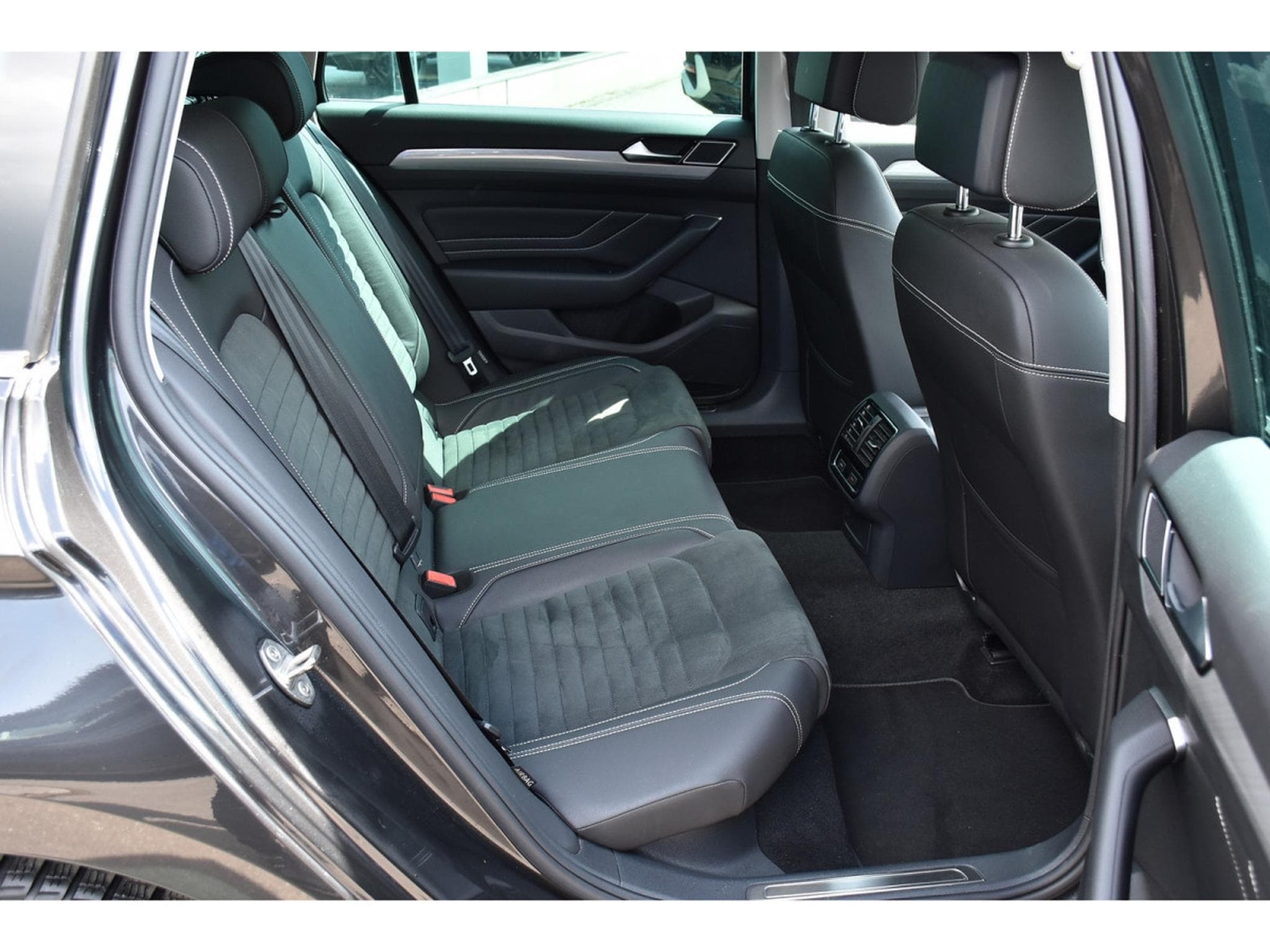 VW Passat GTE 1.4 eHybrid DSG ACC TRAVEL GPS PRO CAM PARK ATT RMQ (2021) - Foto 7