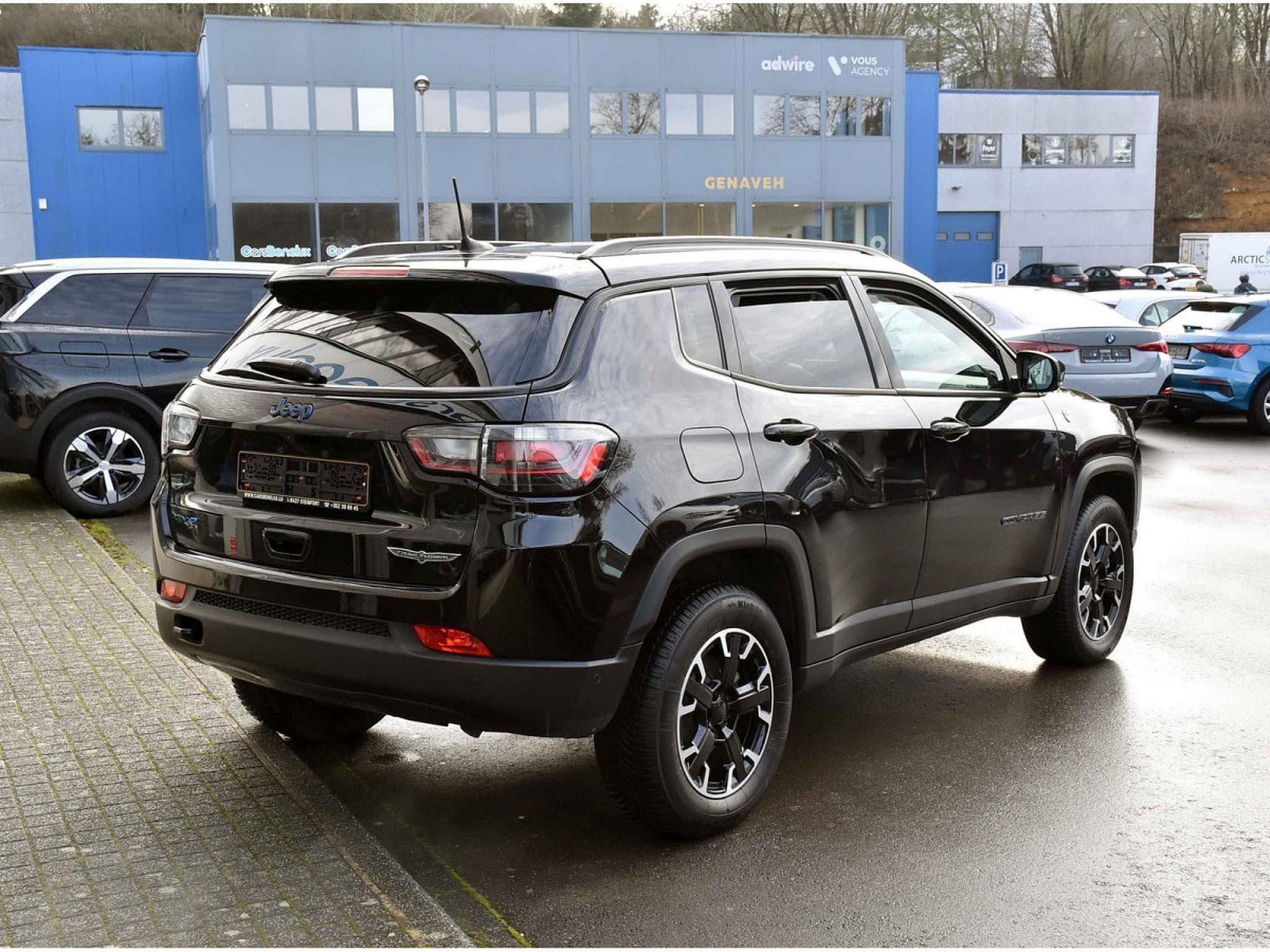 Jeep Compass 1.3 Turbo T4 PHEV eAWD Trailhawk CUIR MEMO LANE CAM 1° MAIN (2024) - Foto 4